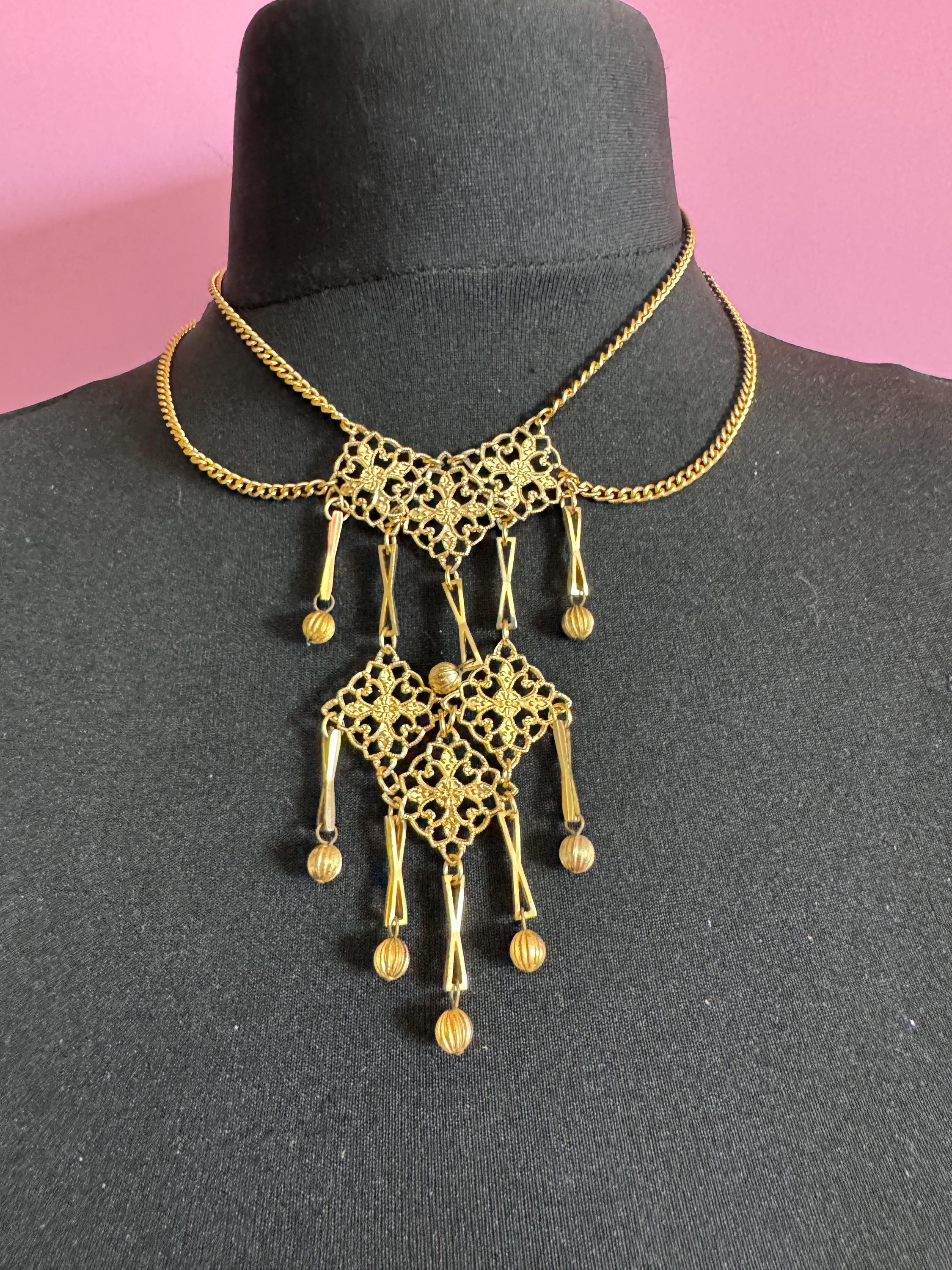 Mid century lightweight Eloxal aluminium gold tone bib drop necklace 50s 60s