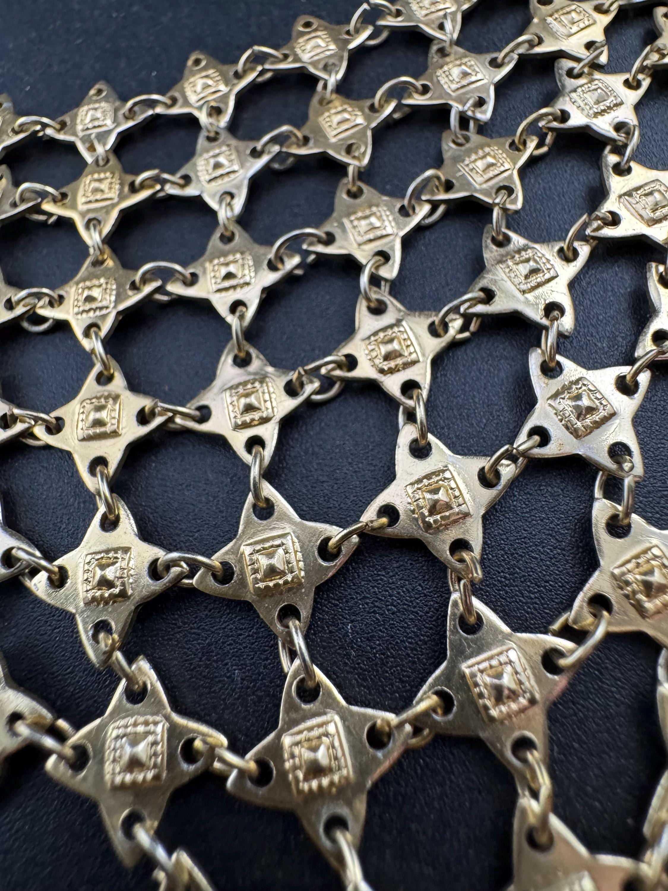 Mid century lightweight Eloxal aluminium gold tone mesh chainmail bib drop necklace 50s 60s