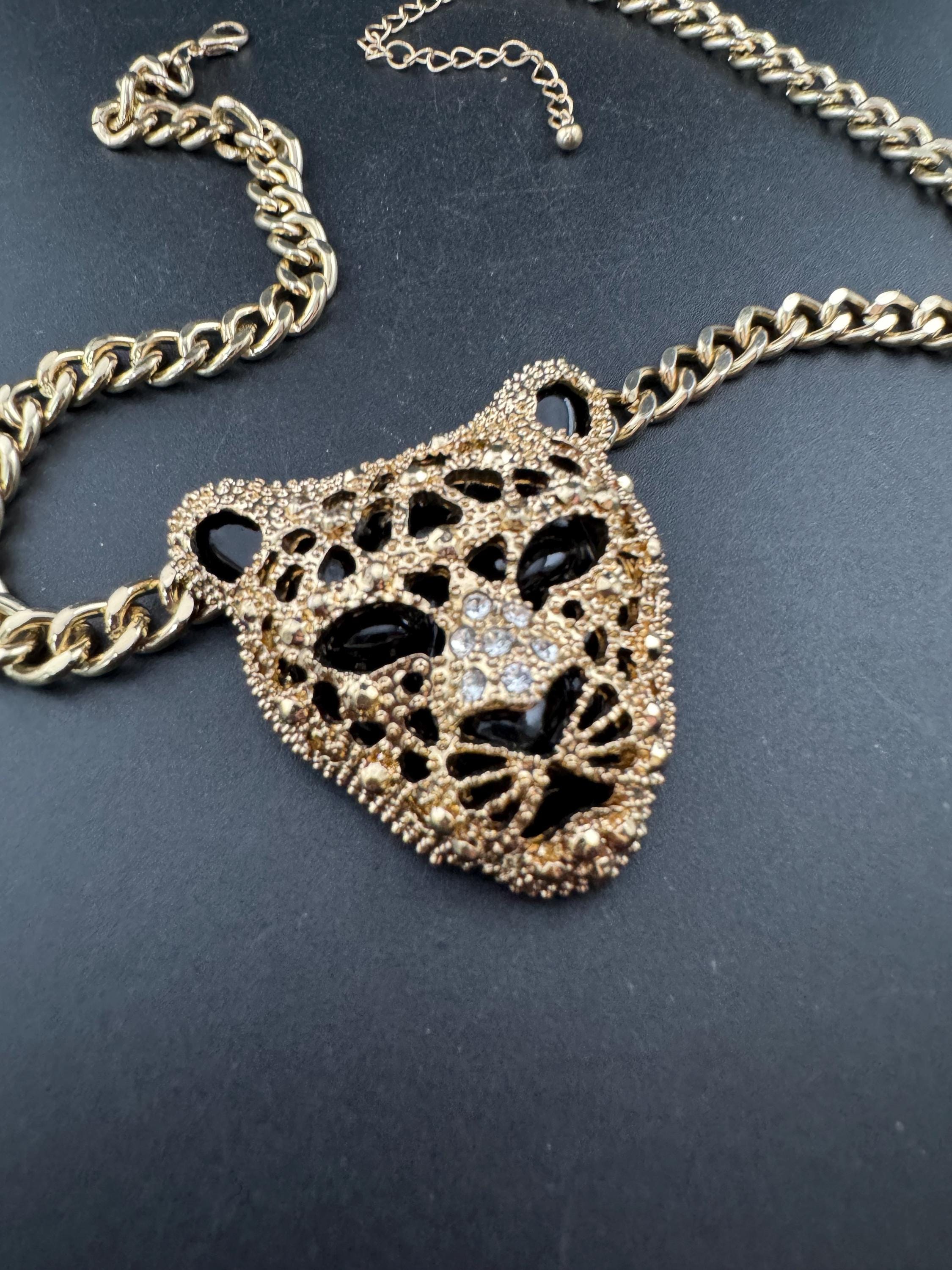 Retro chunky black and gold tone big cat leopard head curb chain pendant choker necklace y2K 90s