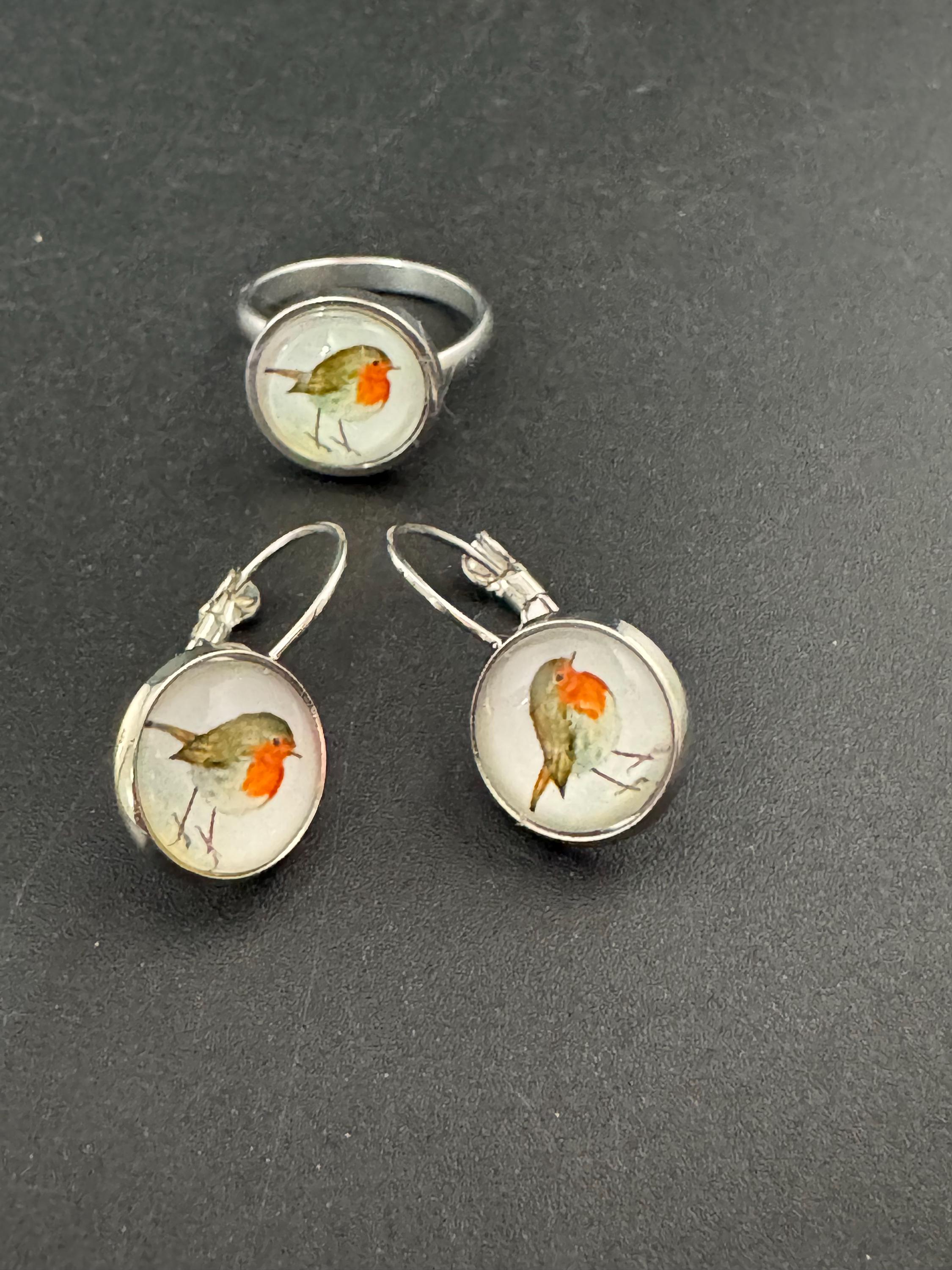 14mm Garden bird Robin redbreast dainty cabochon drop earrings,  silver plated lever back