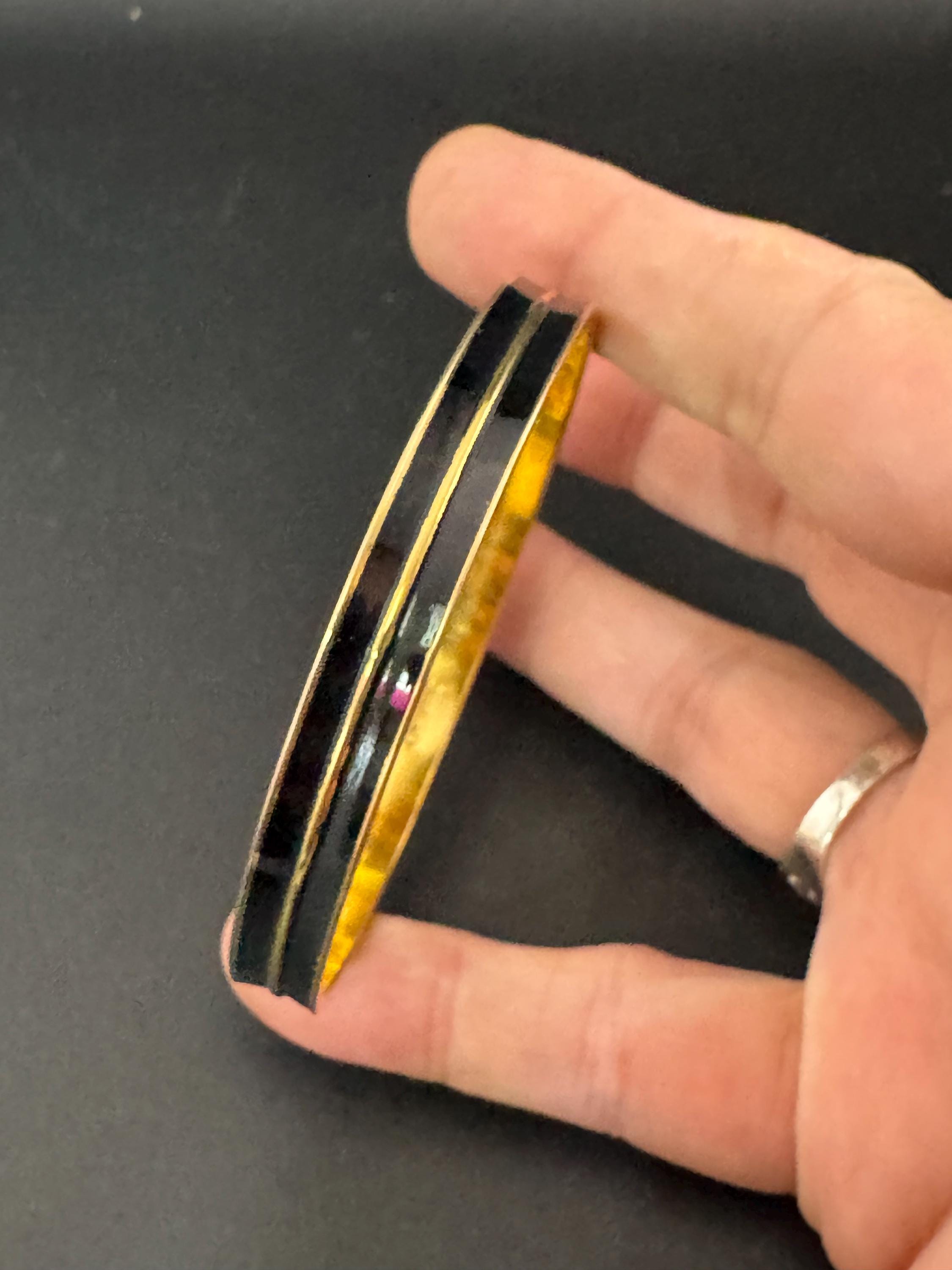 Vintage designer MONET signed glossy gold tone black enamel banded 1cm wide fixed bangle bracelet