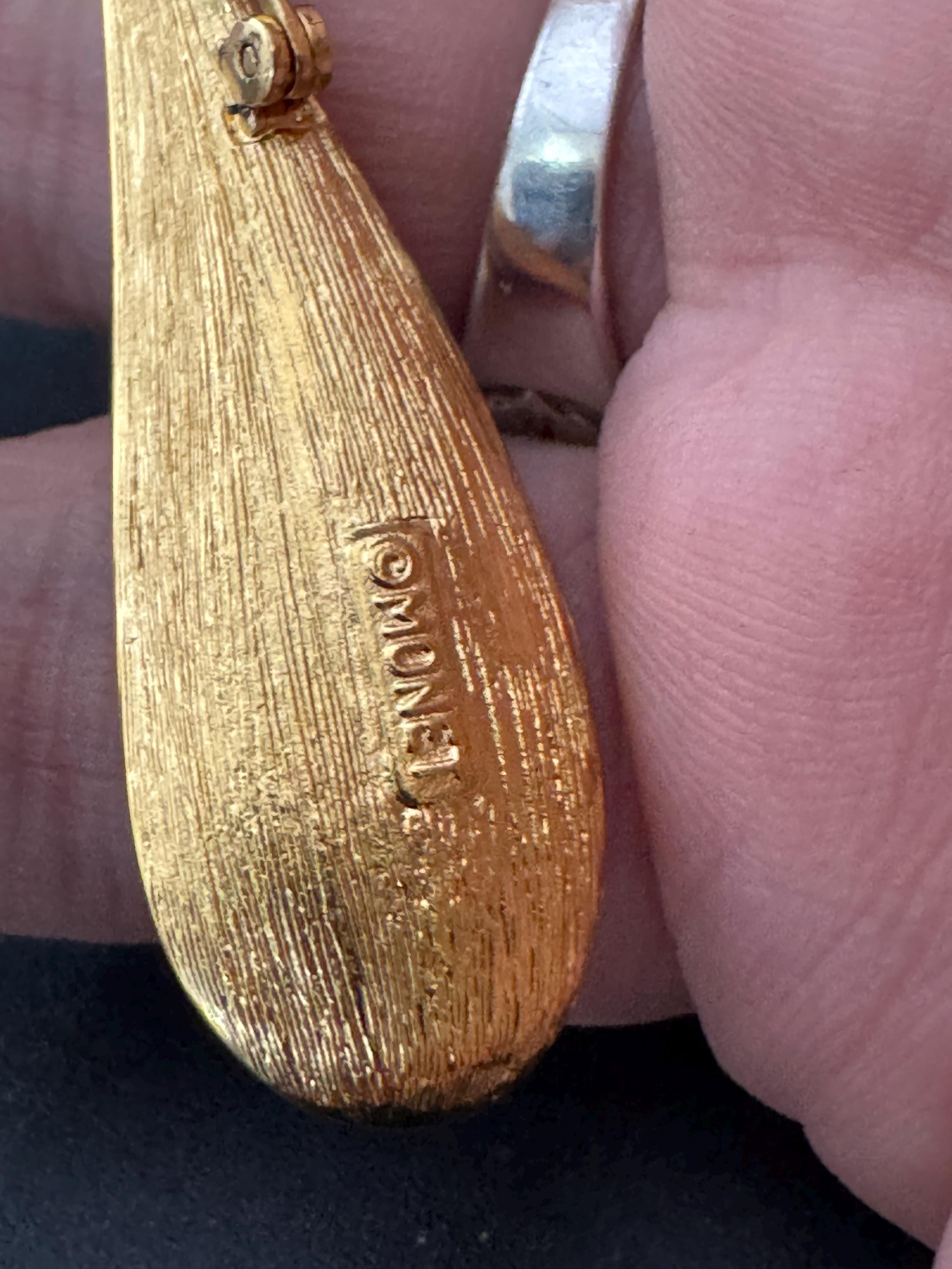 Vintage Monet SIGNED large 6cm red enamel twisted gold tone modernist brooch