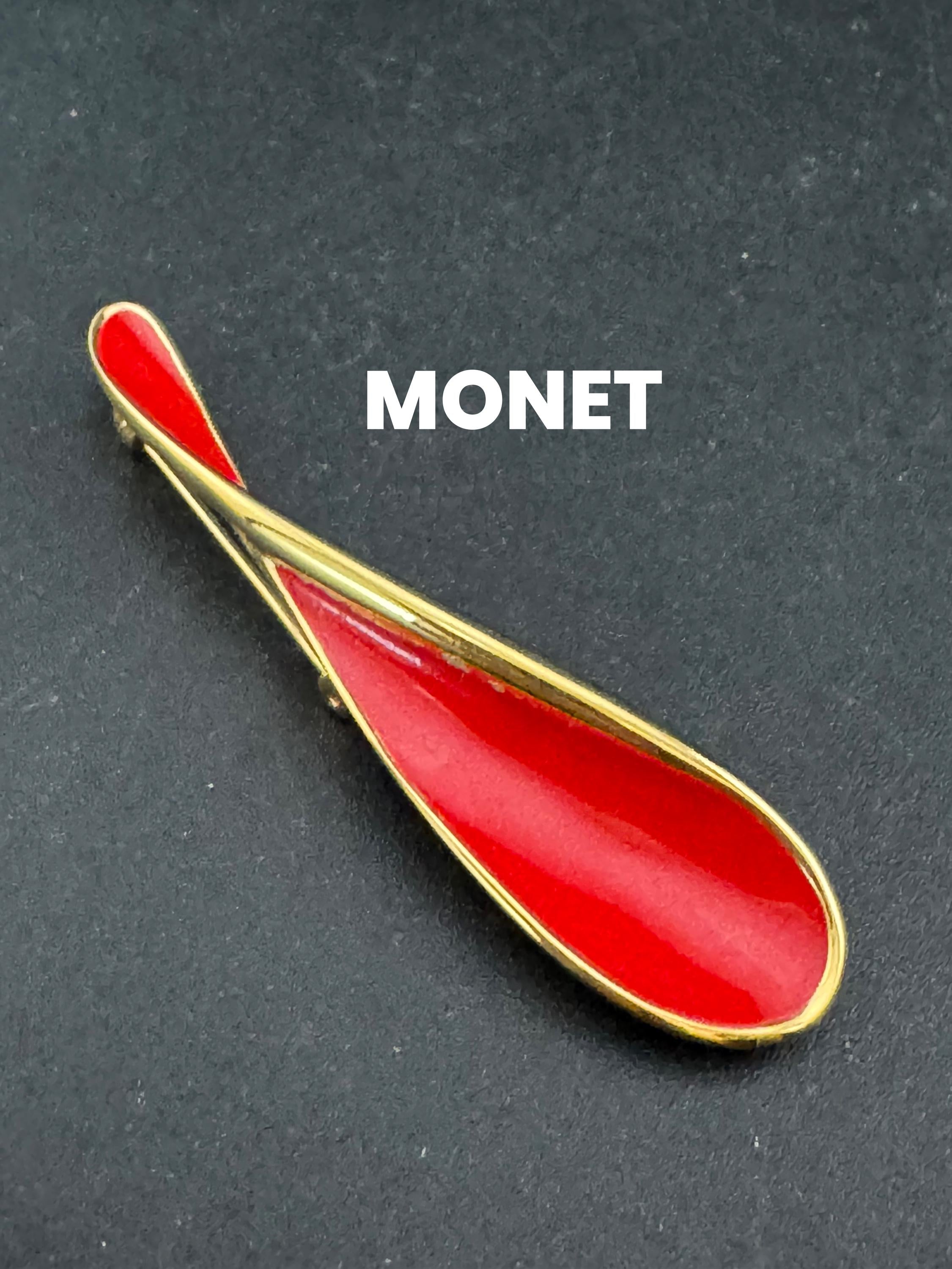Vintage Monet SIGNED large 6cm red enamel twisted gold tone modernist brooch