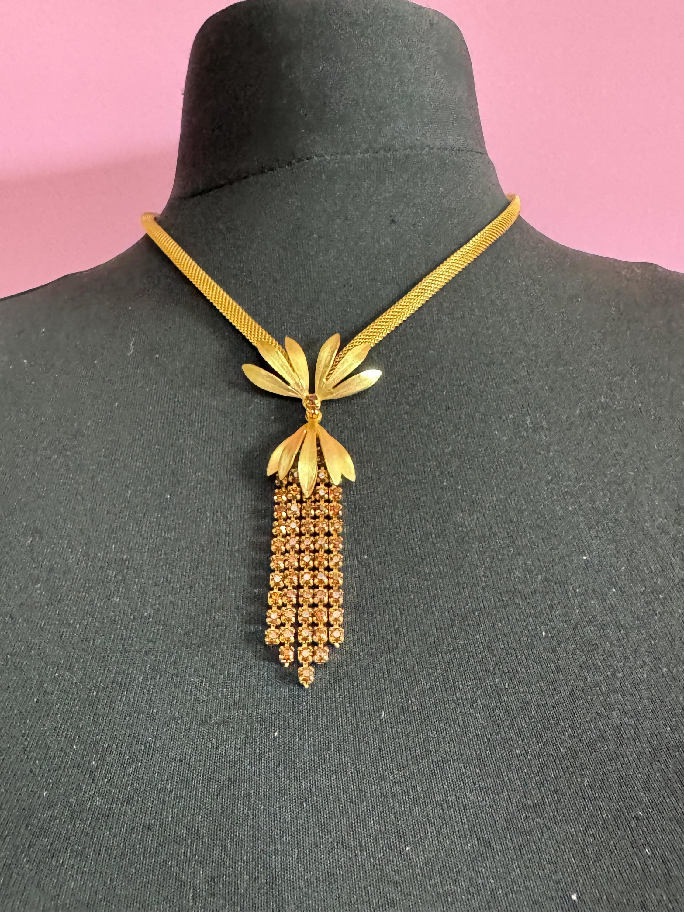 Vintage gold tone cognac brown glass diamanté lariat dropper necklace 1960s