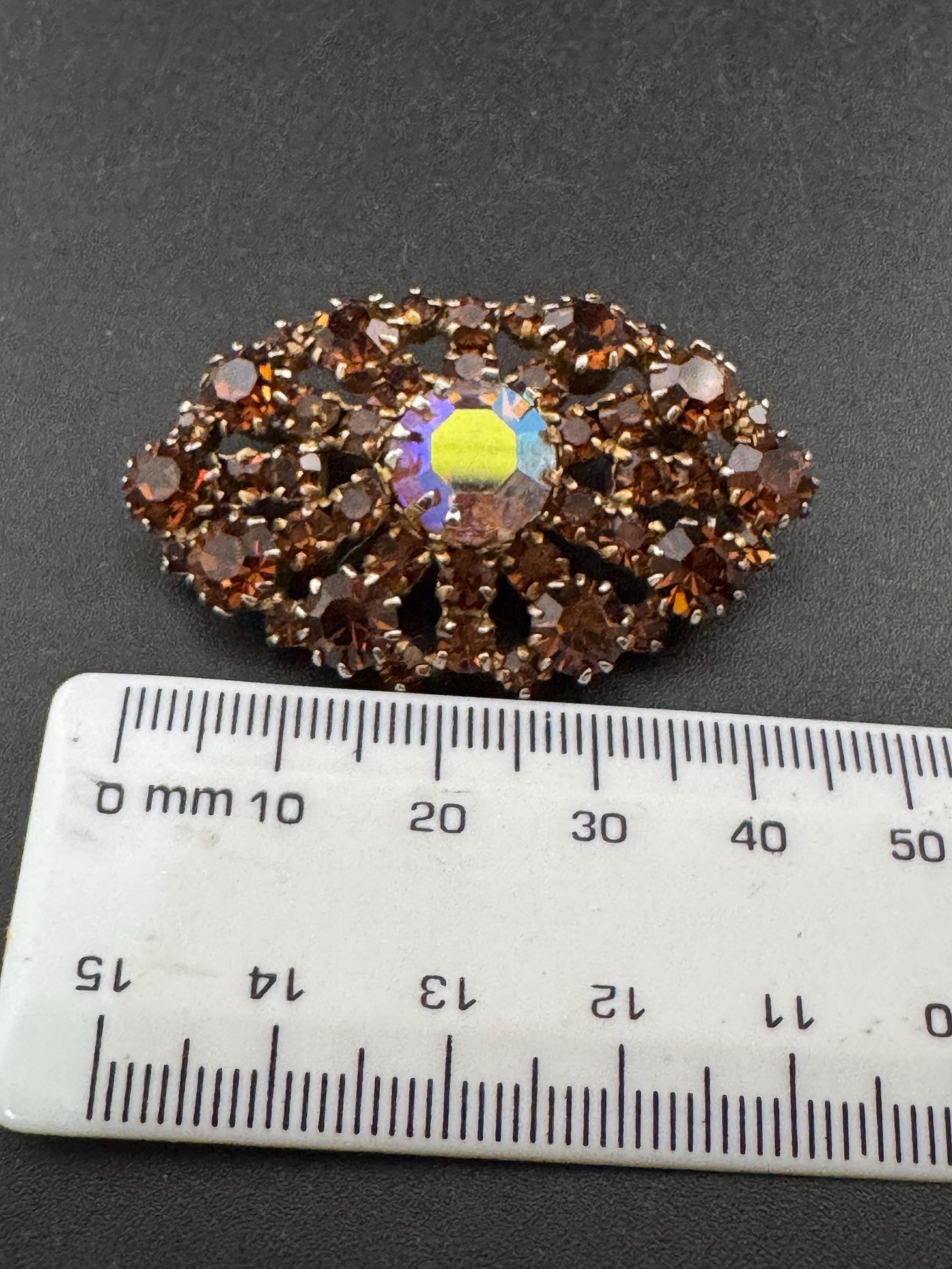 vintage gold tone brown AB and brown cognac glass brooch 4.5cm