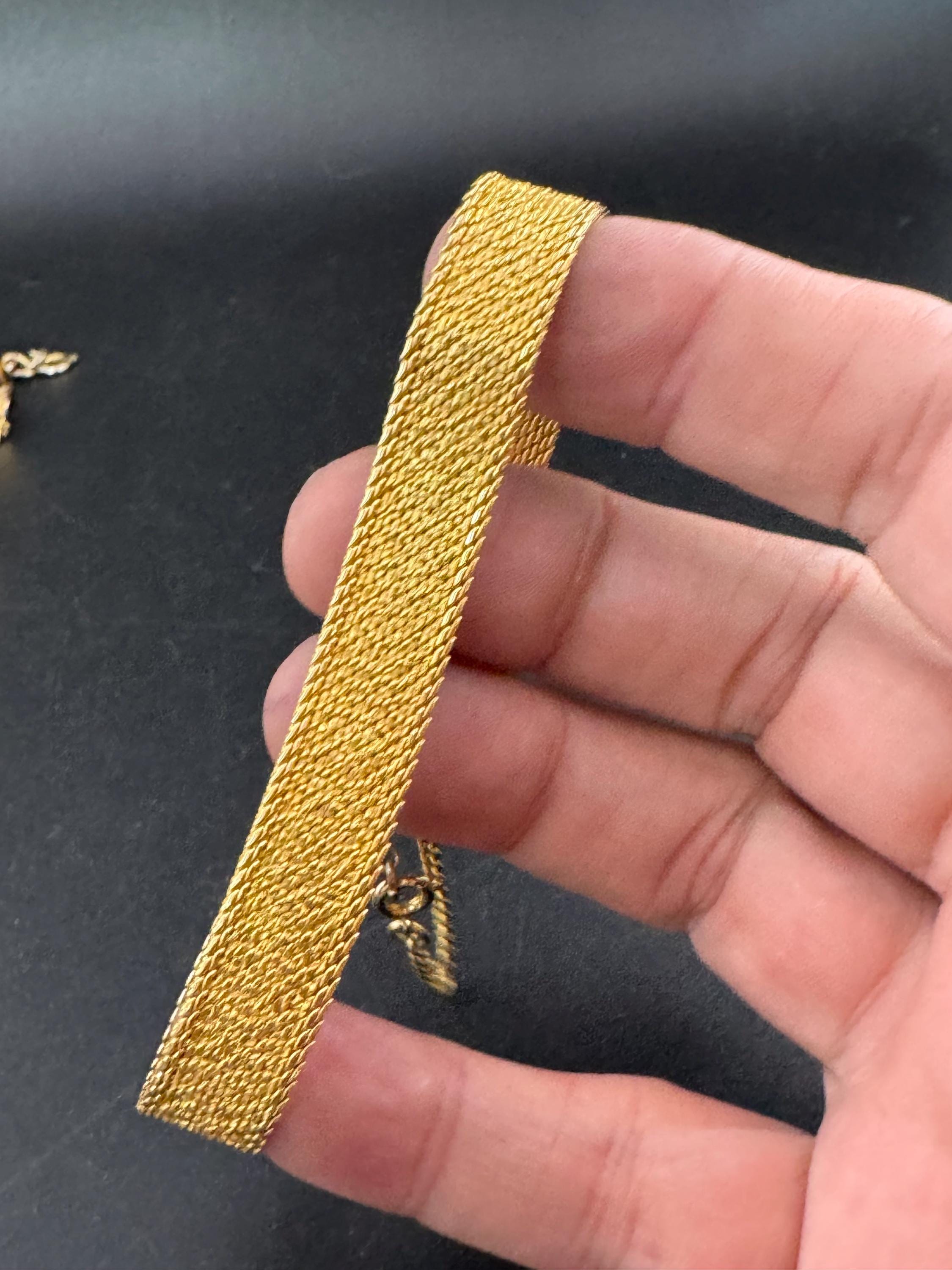 Vintage gold plated modernist slim flat textured mesh bangle bracelet 20x12mm