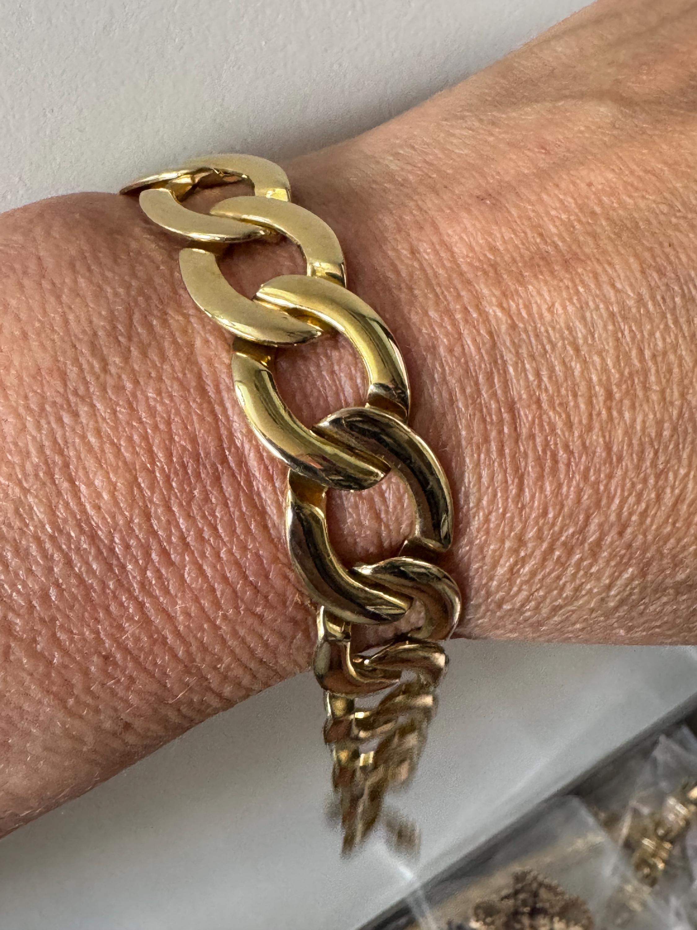 Retro gold plated chunky curb link chain bracelet 19cm long x 2cm