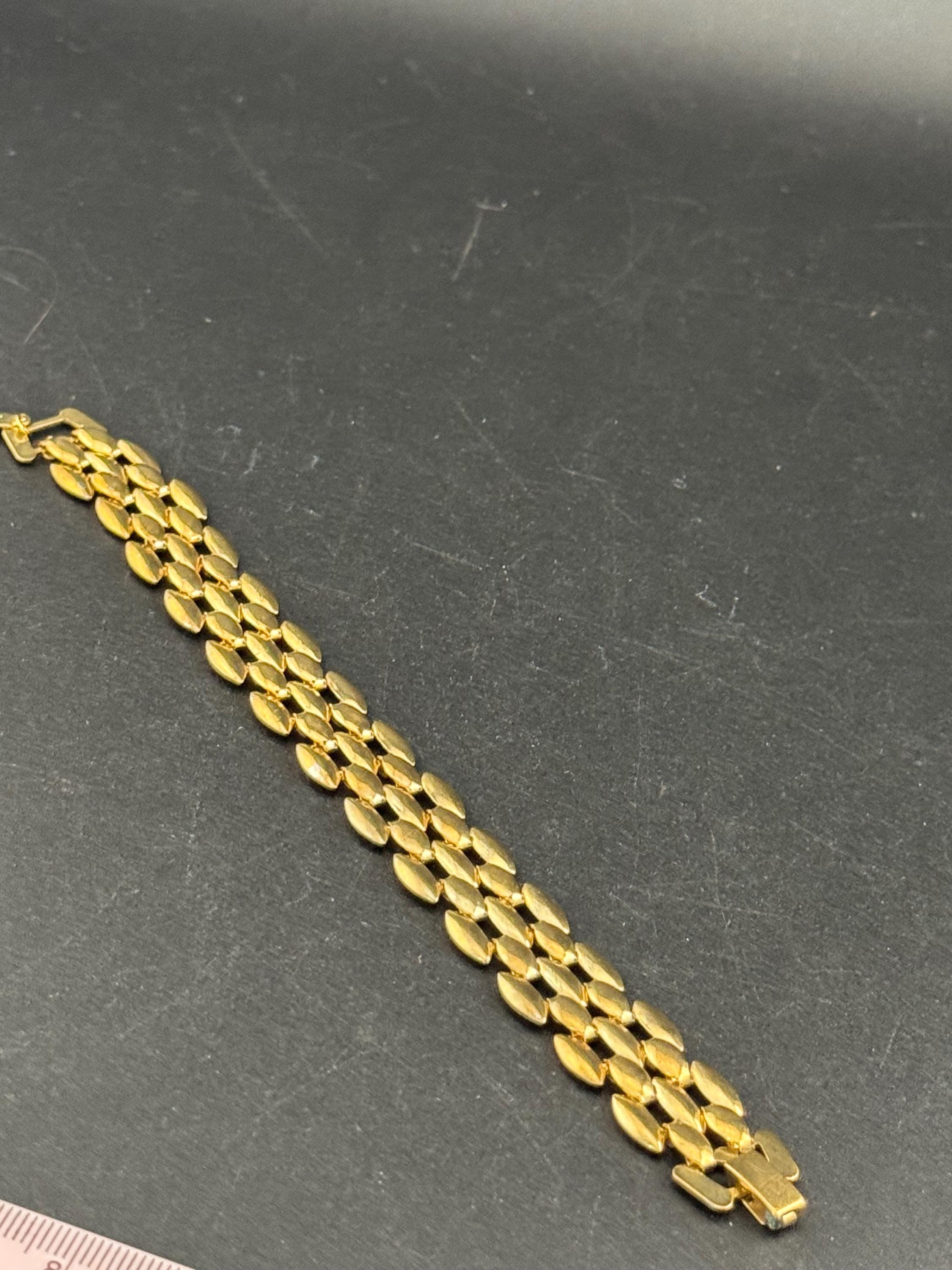 Vintage Modernist wide Flat brick panther link gold tone 1980s women's bracelet