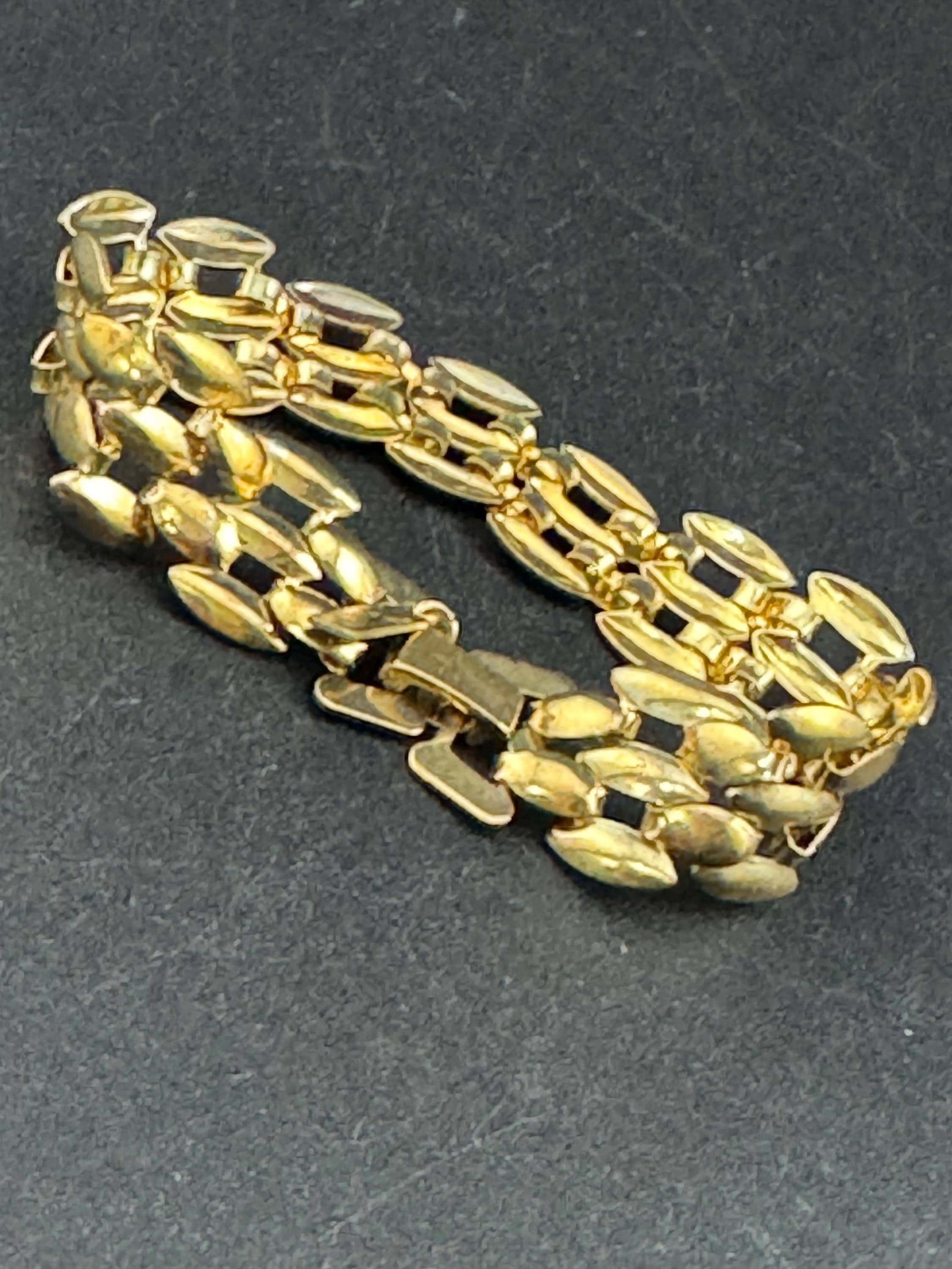 Vintage Modernist wide Flat brick panther link gold tone 1980s women's bracelet