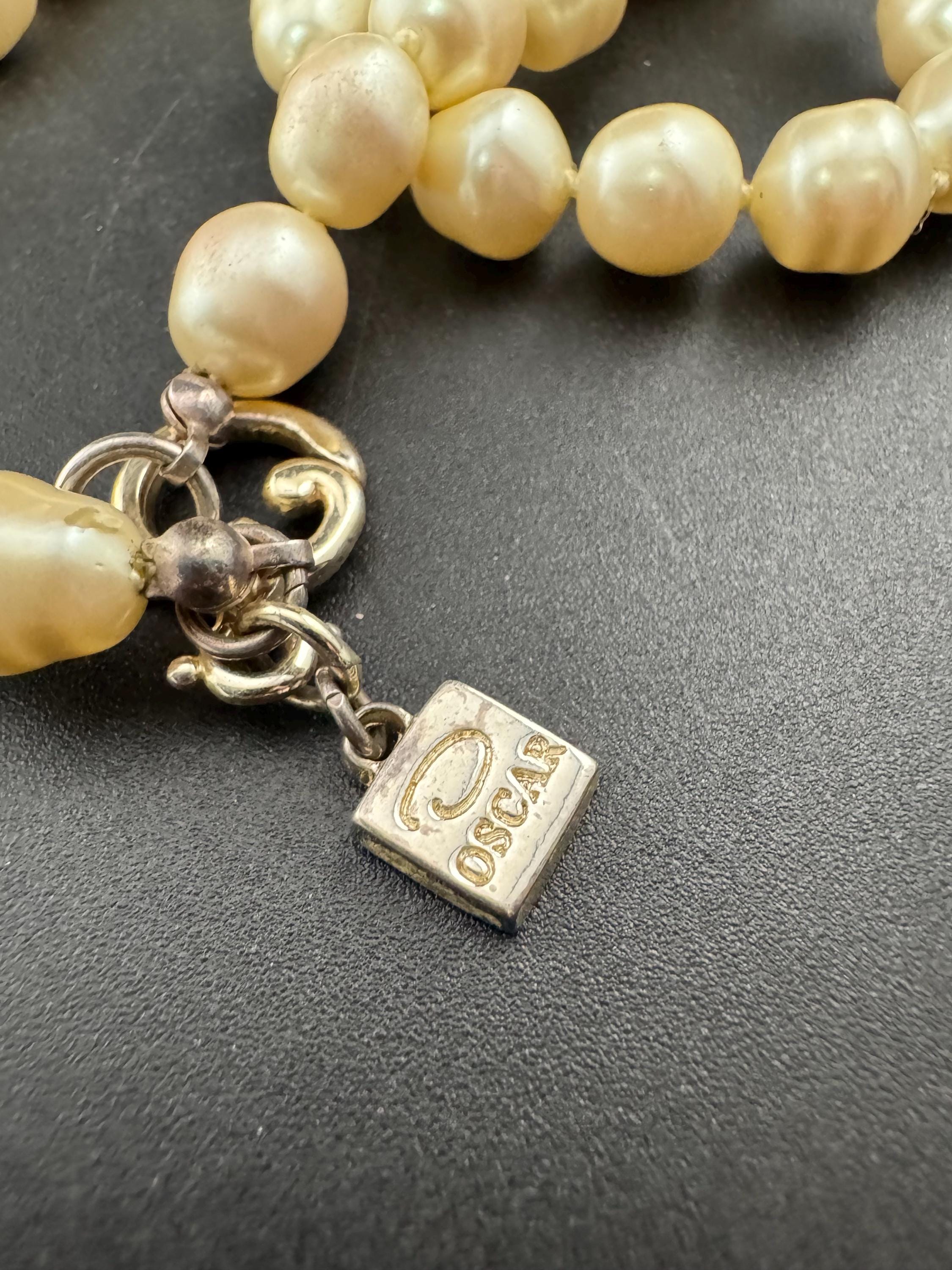 Oscar De La Renta Cream Knotted Faux Pearl Flapper Necklace