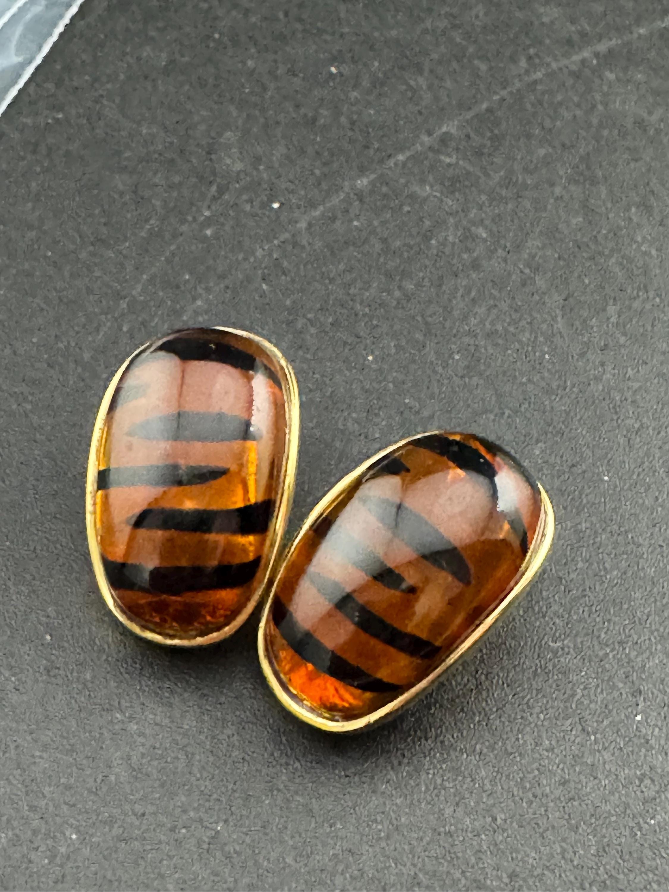 Retro pair brown black animal tiger print, gold tone 2.5cm acrylic stud clip on earrings, big cat