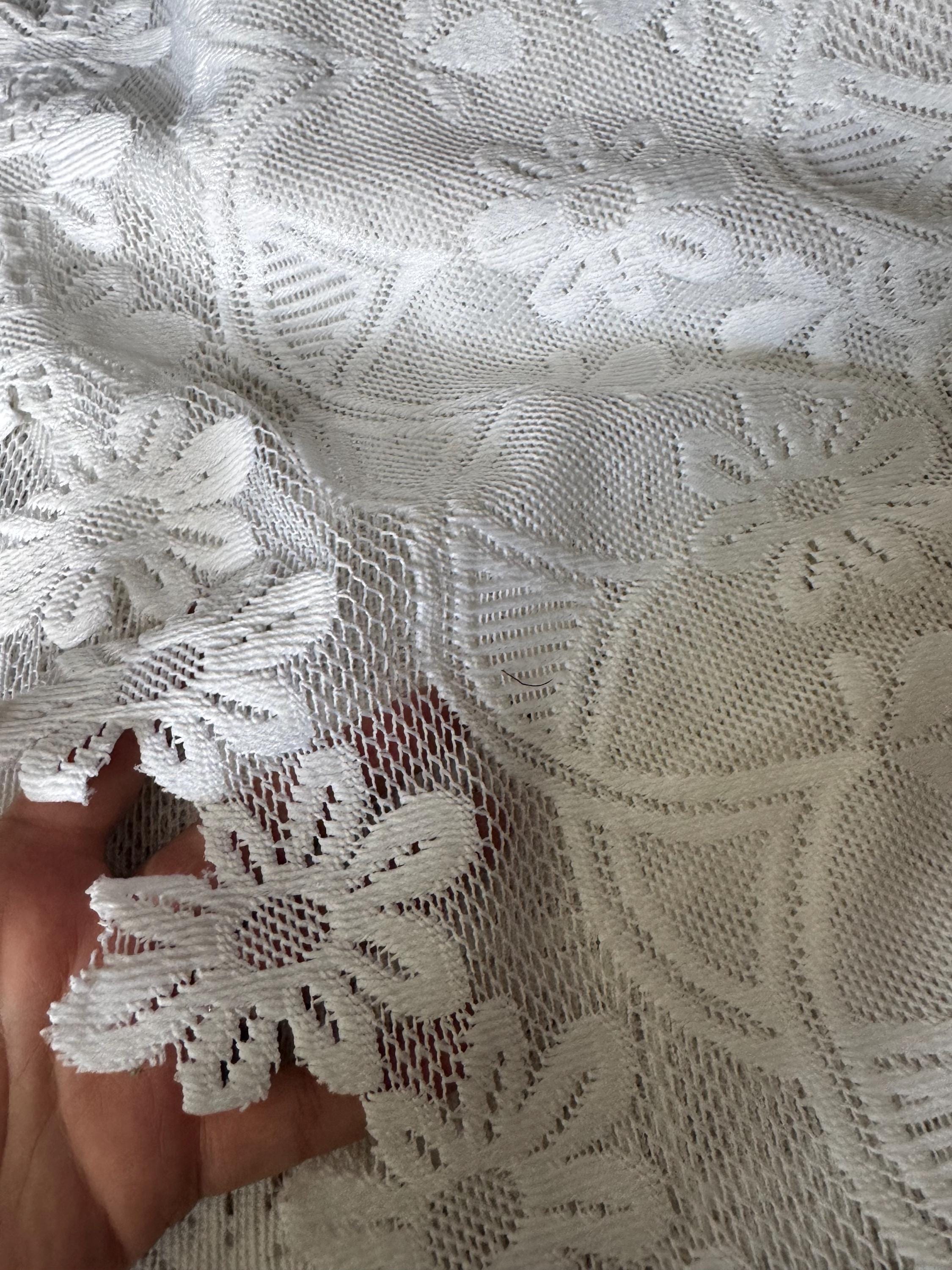 XL 155 x 236cm Vintage machine lace large oval table cloth plain white cut out work, cottage chateau