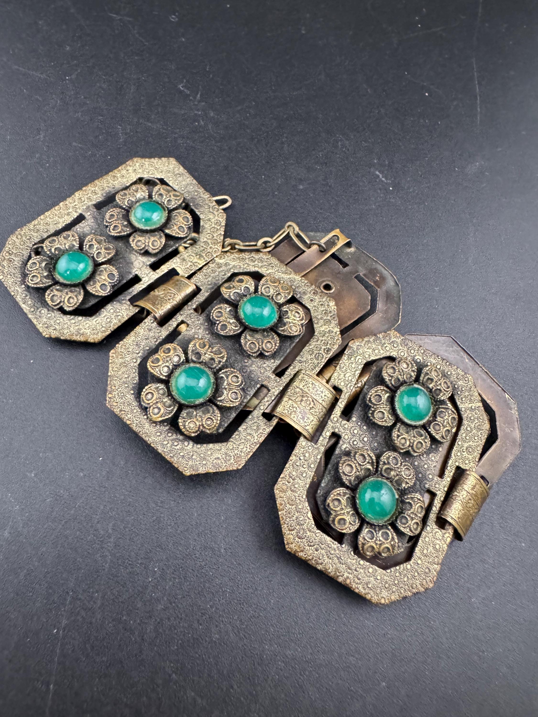 Gray Kingsburg art deco Uranium UV reactive Czech Green cabochon brass panel link wide bracelet