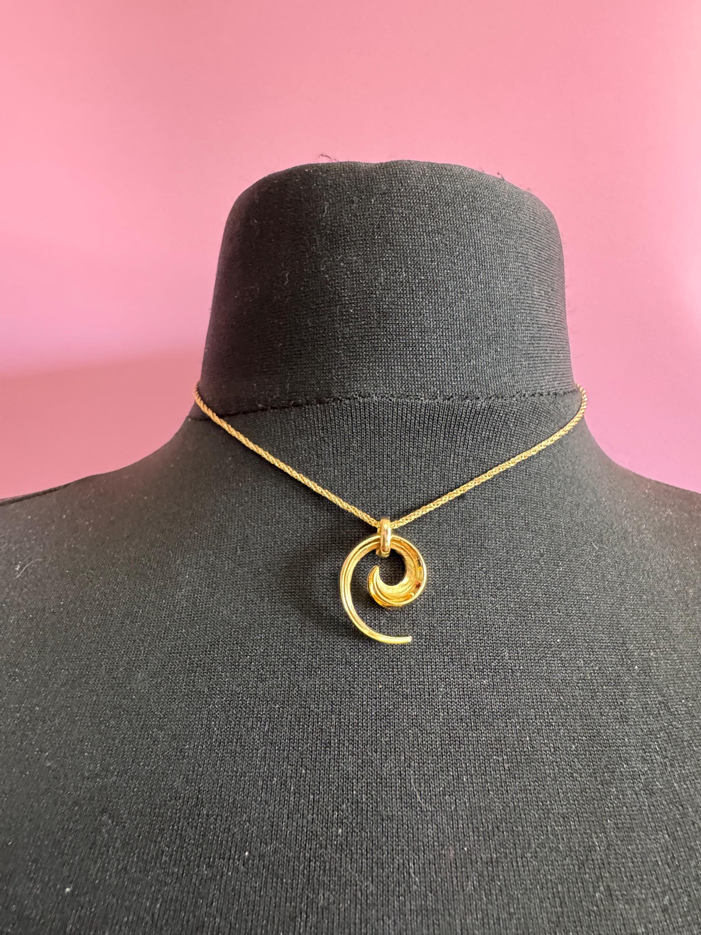 signed GROSSE Designer dainty retro gold plated pendant necklace,  rope chain