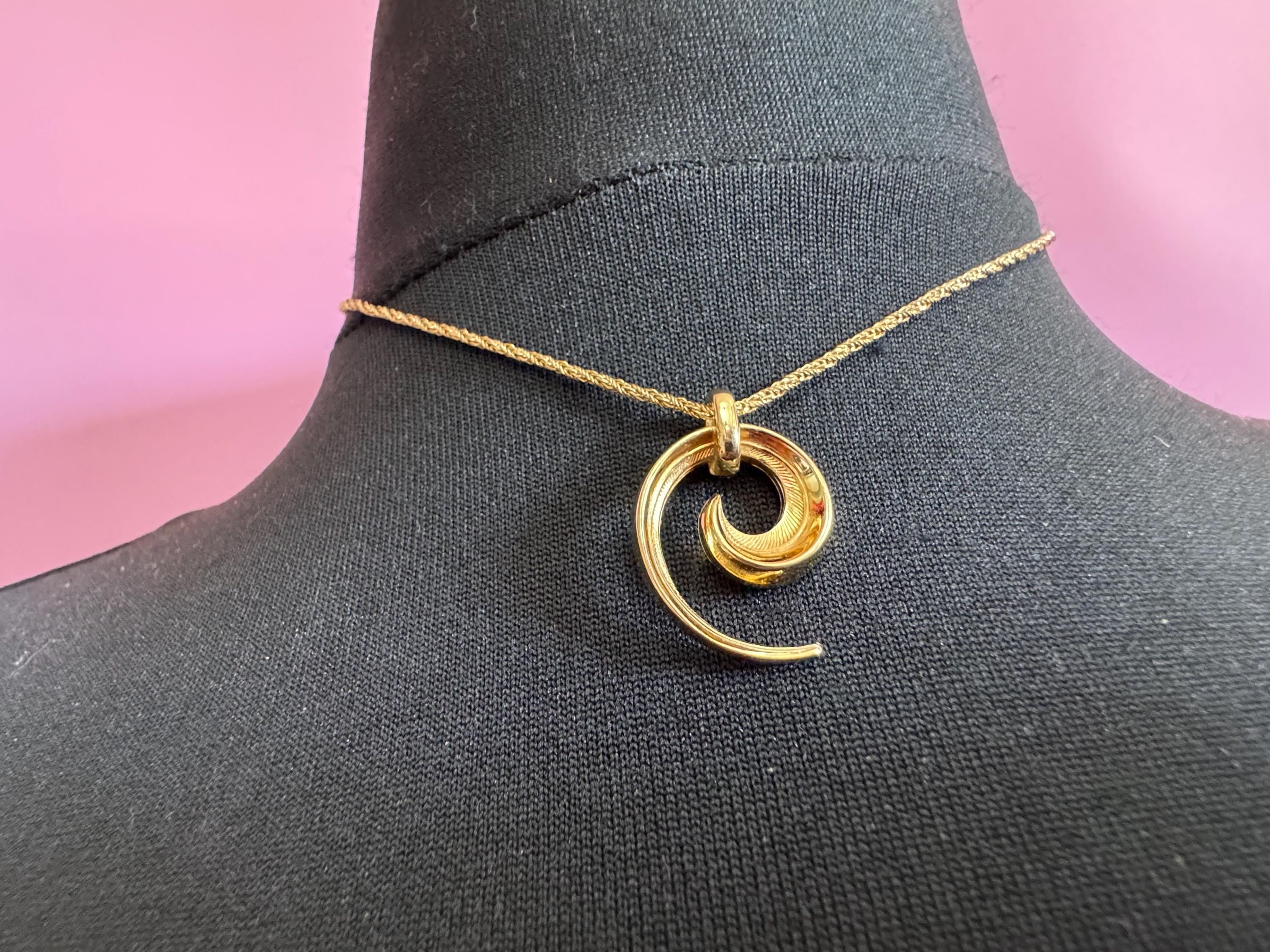 signed GROSSE Designer dainty retro gold plated pendant necklace,  rope chain