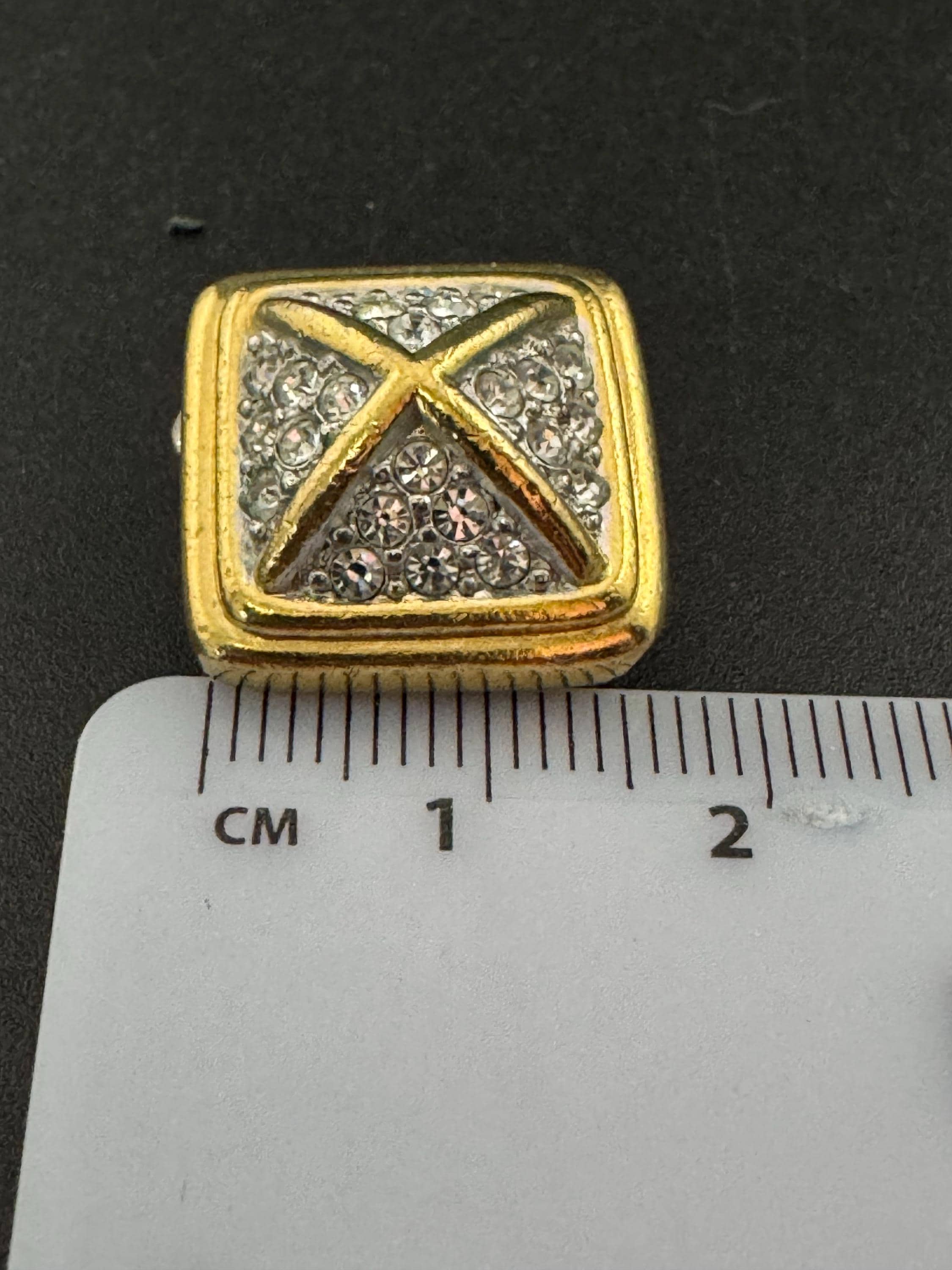 Signed GROSSE Vintage Rhinestone Clip On Earrings: Gold Plated