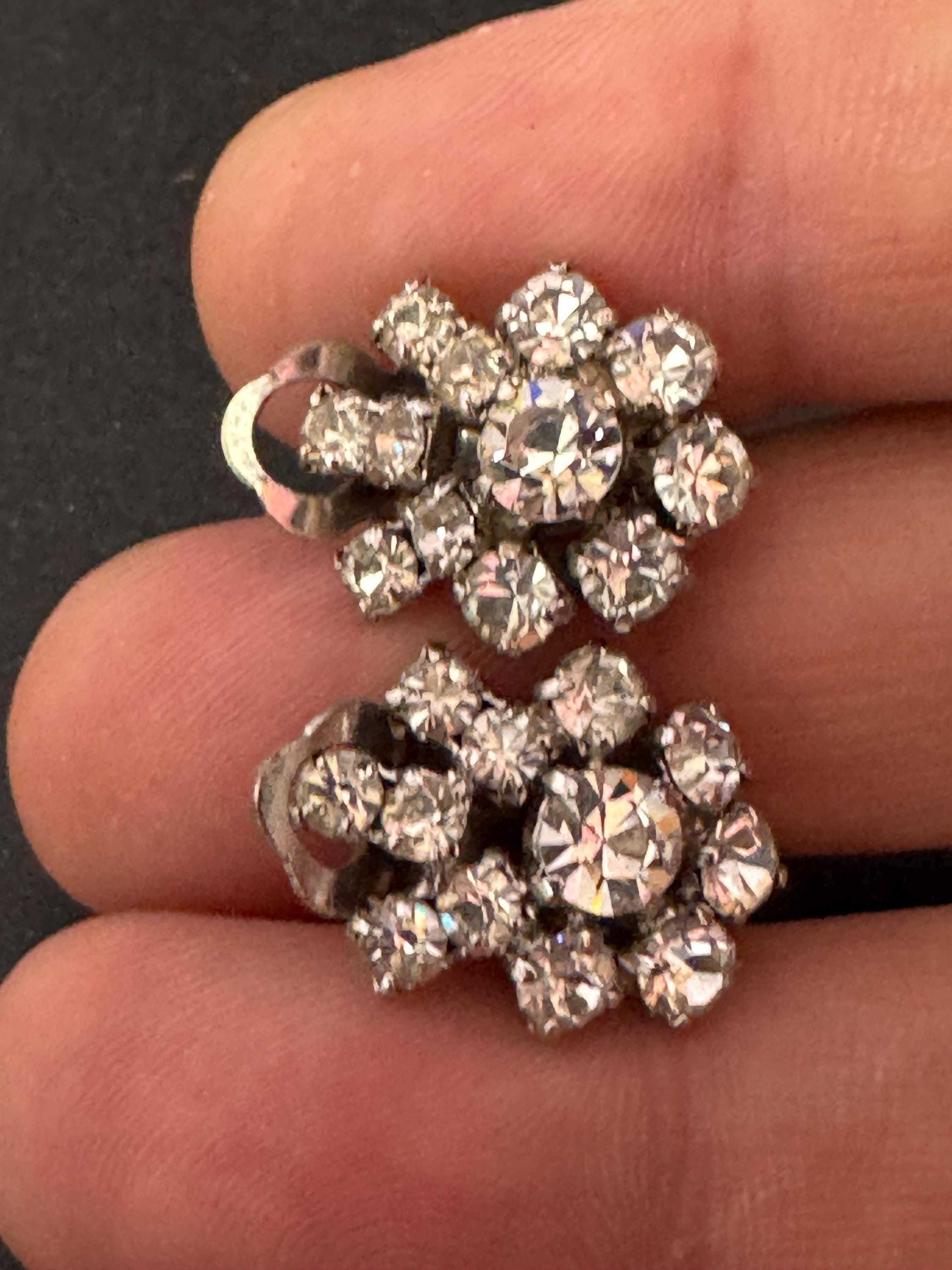 Small clear diamanté paste Silver Tone Vintage rhinestone Clip On Earrings