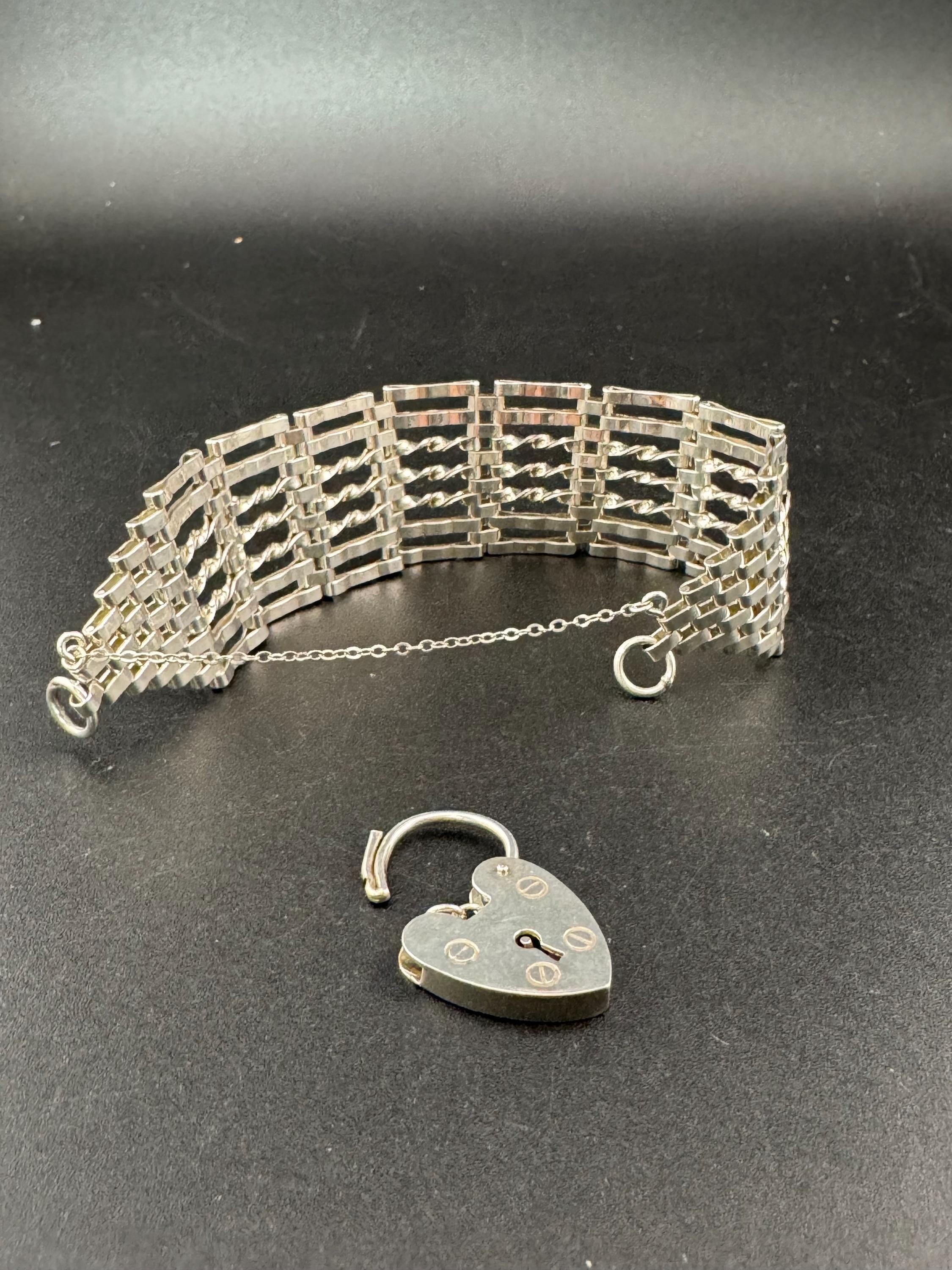 Vintage 925 sterling silver 7 bar wide gate bracelet with large heart padlock and safety chain