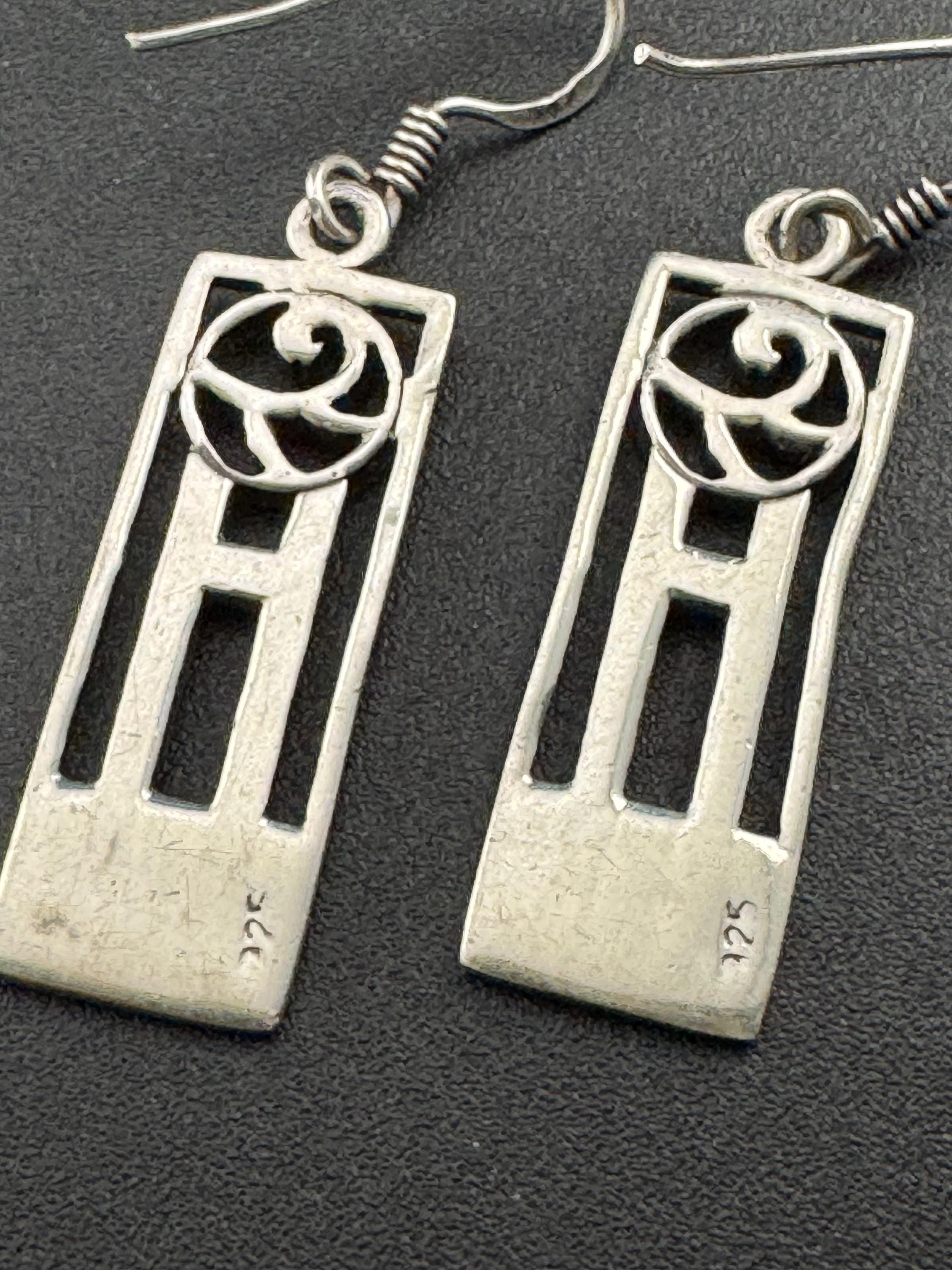Art Nouveau style Sterling 925 Silver dangly Earrings Pierced cut out work