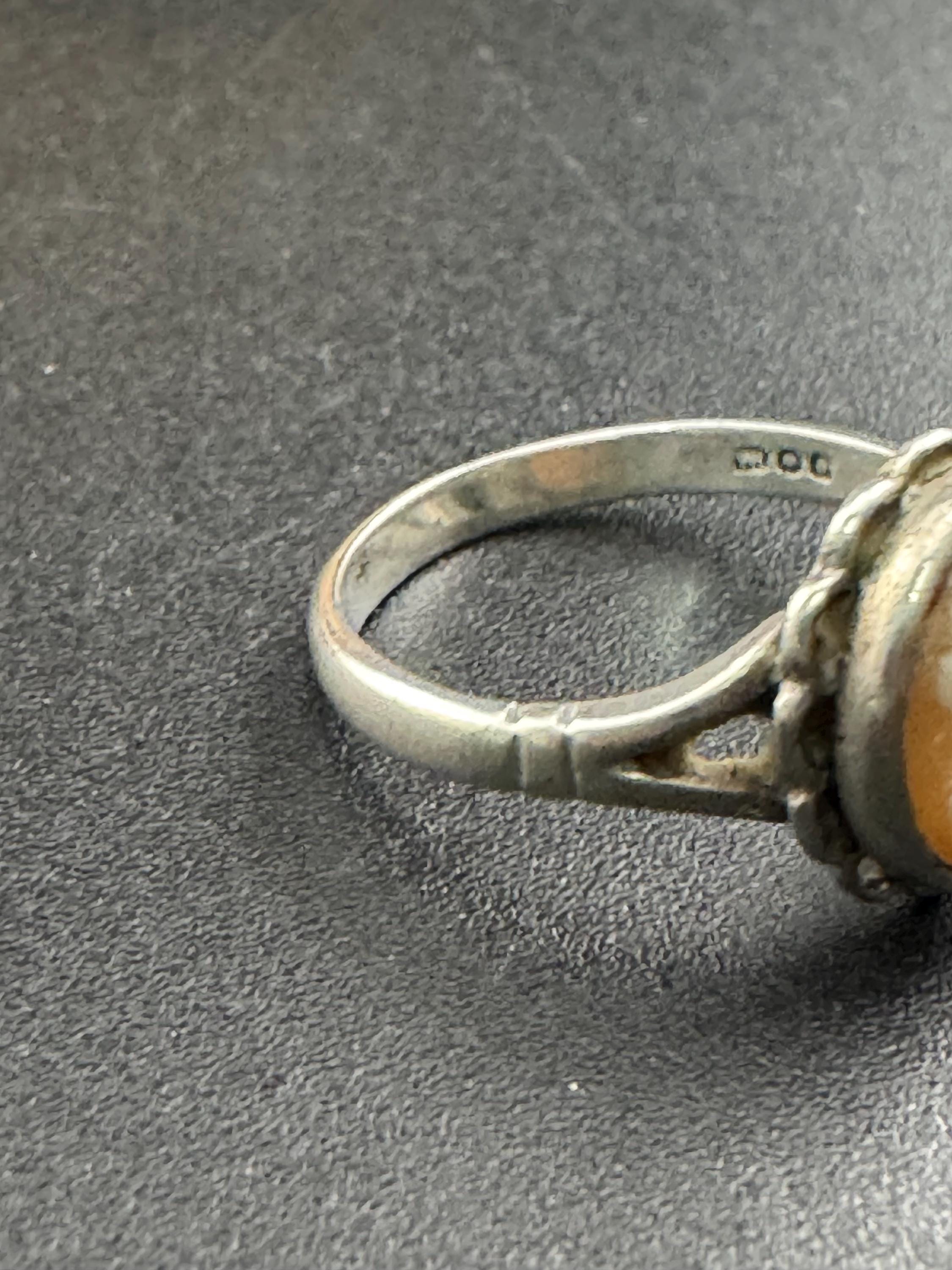 Size p 2.5 grams Vintage 925 sterling silver carved shell pearl cameo ring