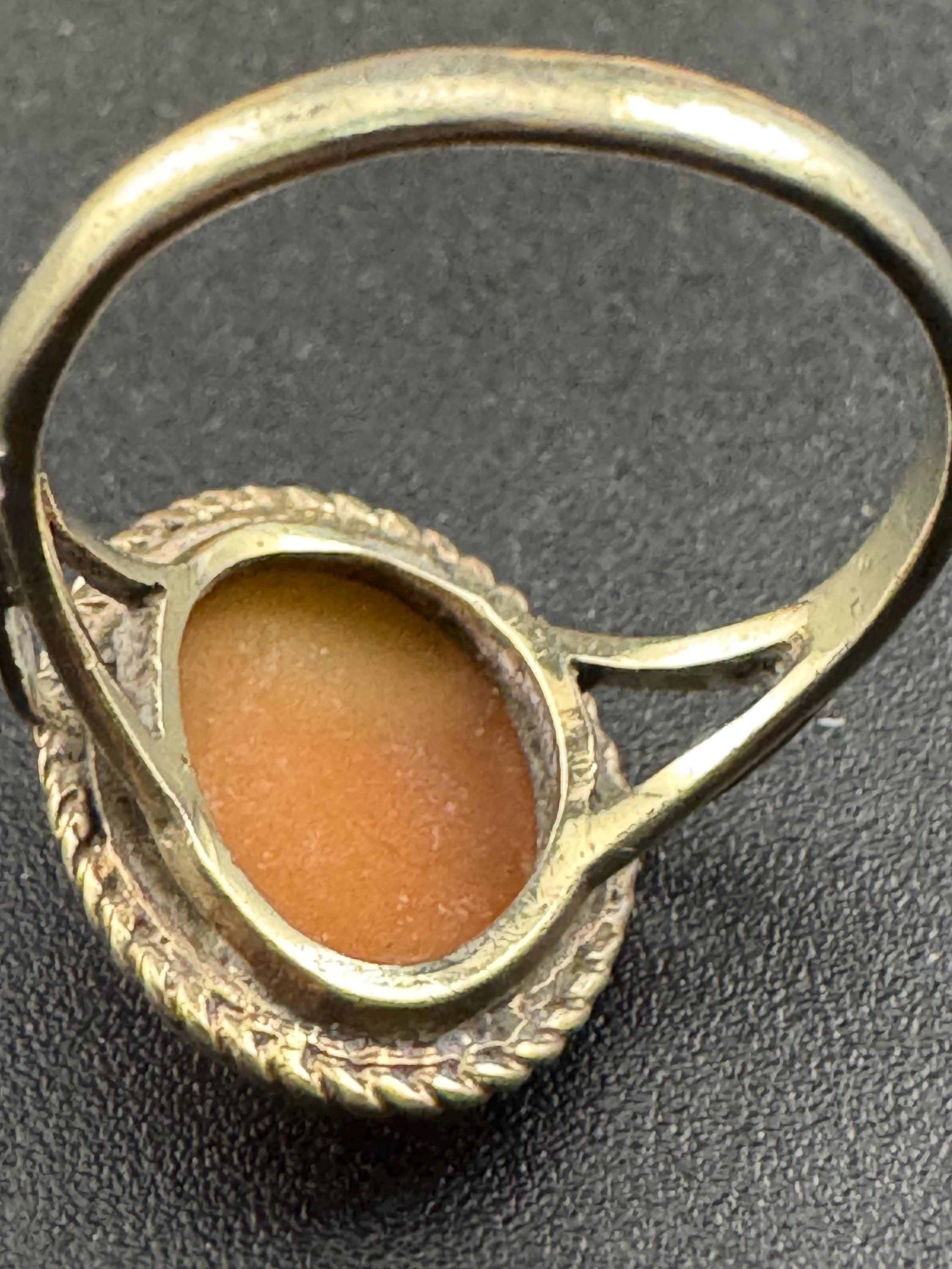 Size L 2.3 grams Vintage 925 sterling silver carved shell pearl cameo ring
