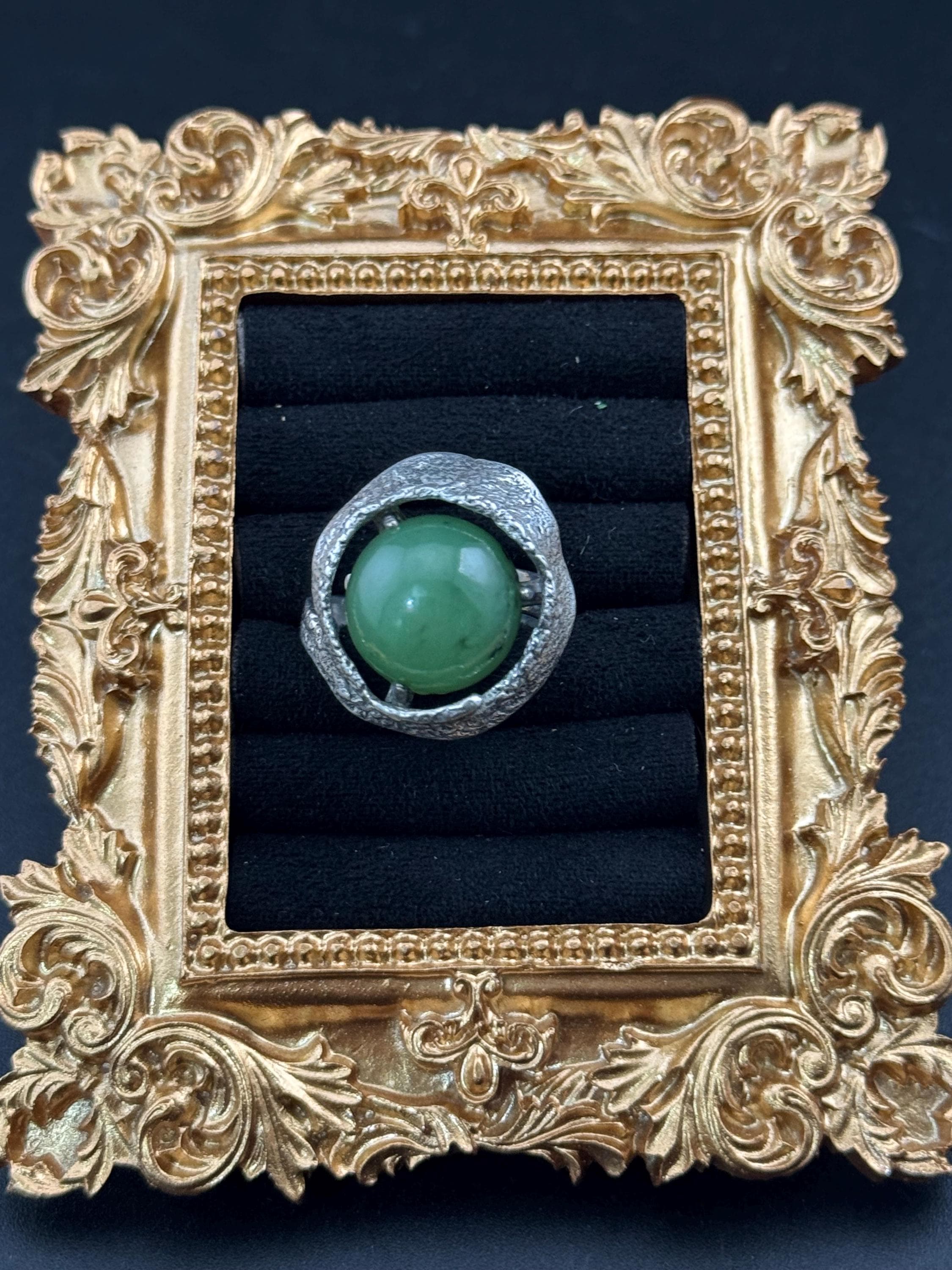 Uk Size U men’s brutalist 925 Sterling silver ring with green gemstone, adjustable sizing