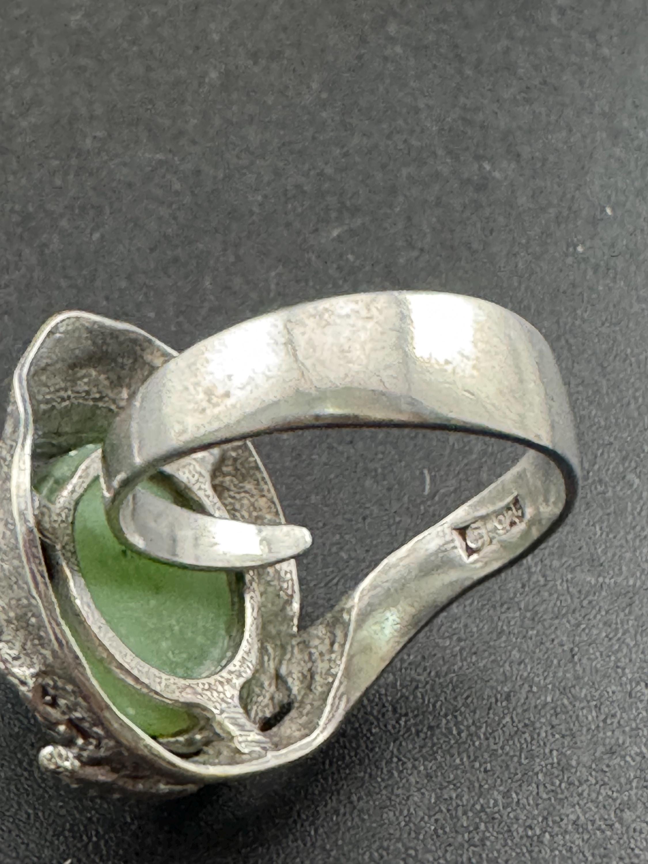 Uk Size U men’s brutalist 925 Sterling silver ring with green gemstone, adjustable sizing