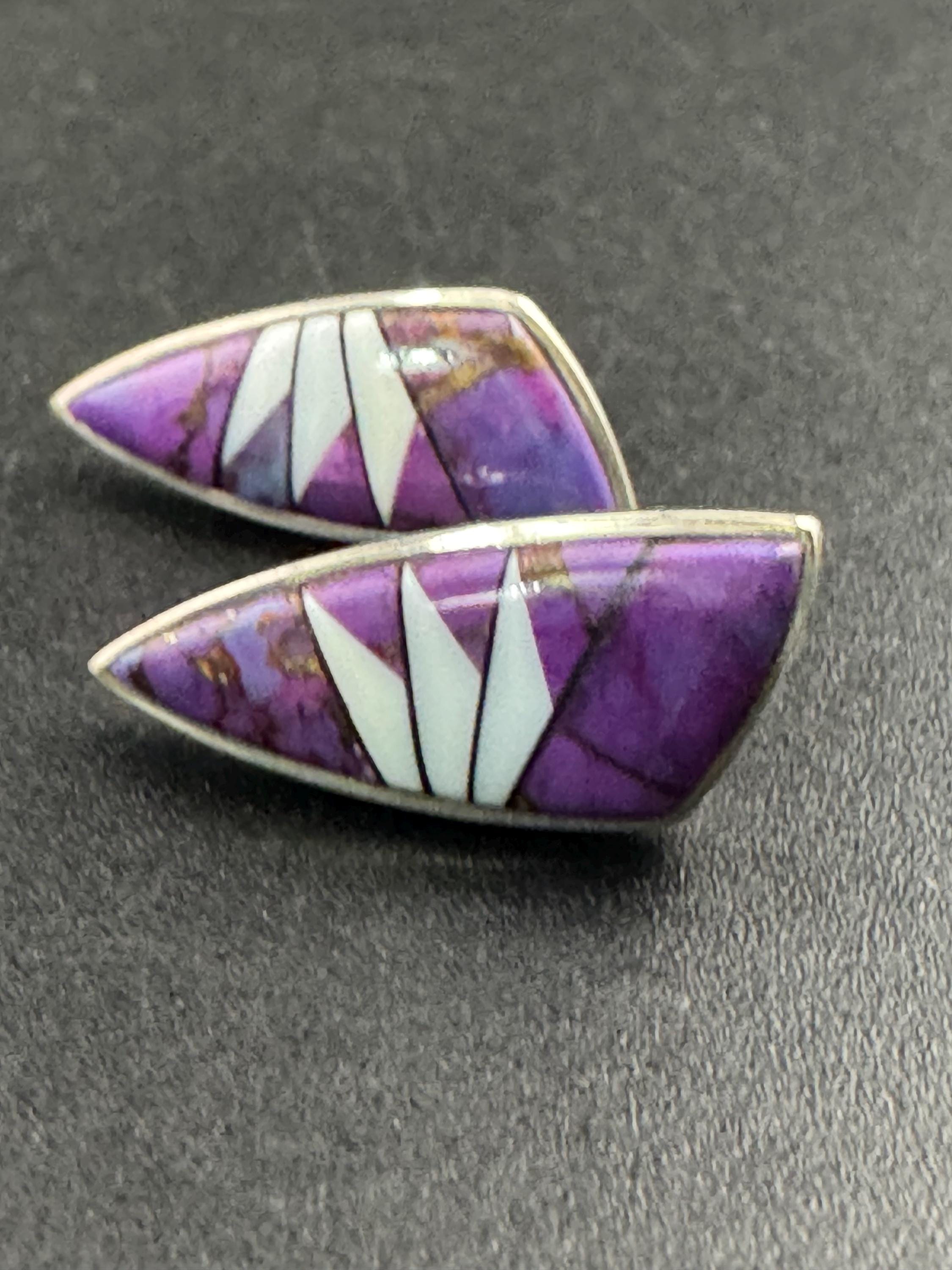 Vintage weighty modernist bright purple genstone triangular pierced stud earrings 925 sterling silver 4.9 grams
