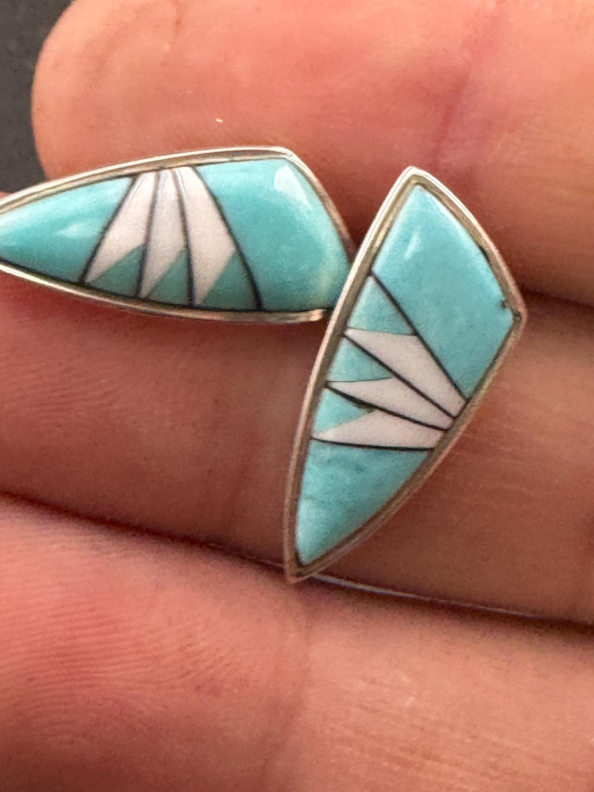 Vintage weighty modernist bright turquoise blue triangular pierced stud earrings 925 sterling silver 4.8 grams