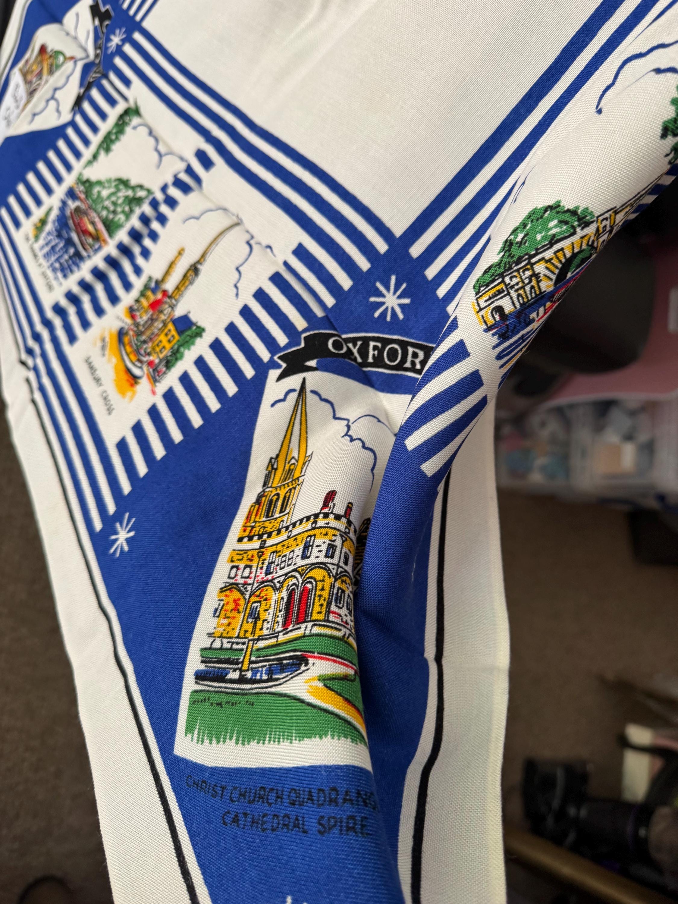 City of Oxford landmarks Souvenir tourist tablecloth white 83cm square, mid century vintage linens