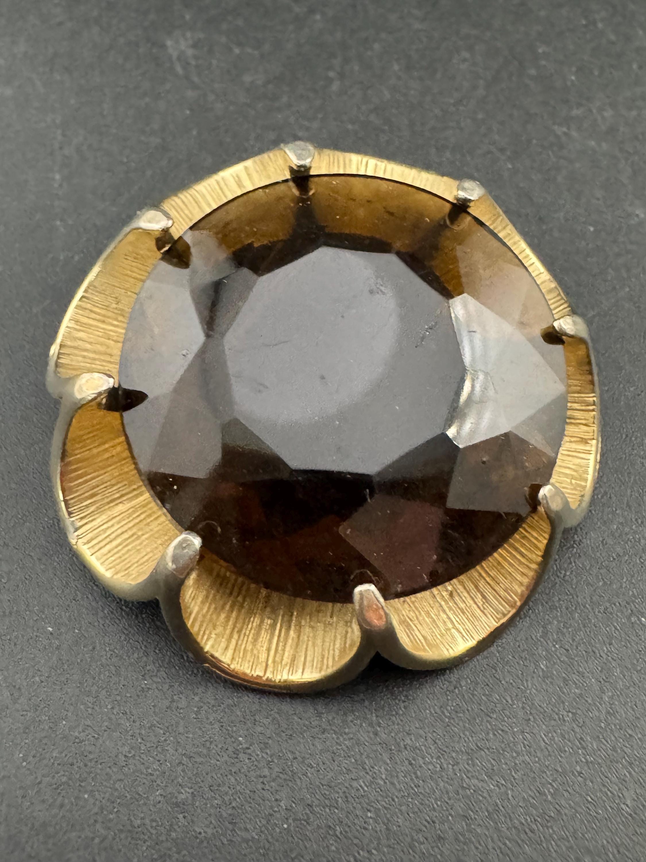 Vintage oversized chunky gold tone brooch with large brown cognac glass cabochon