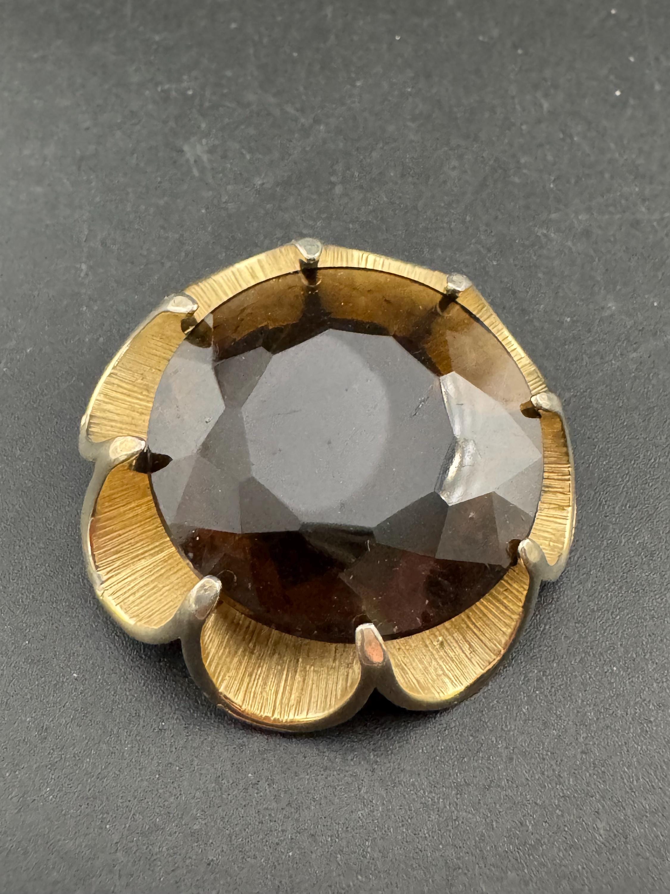 Vintage oversized chunky gold tone brooch with large brown cognac glass cabochon