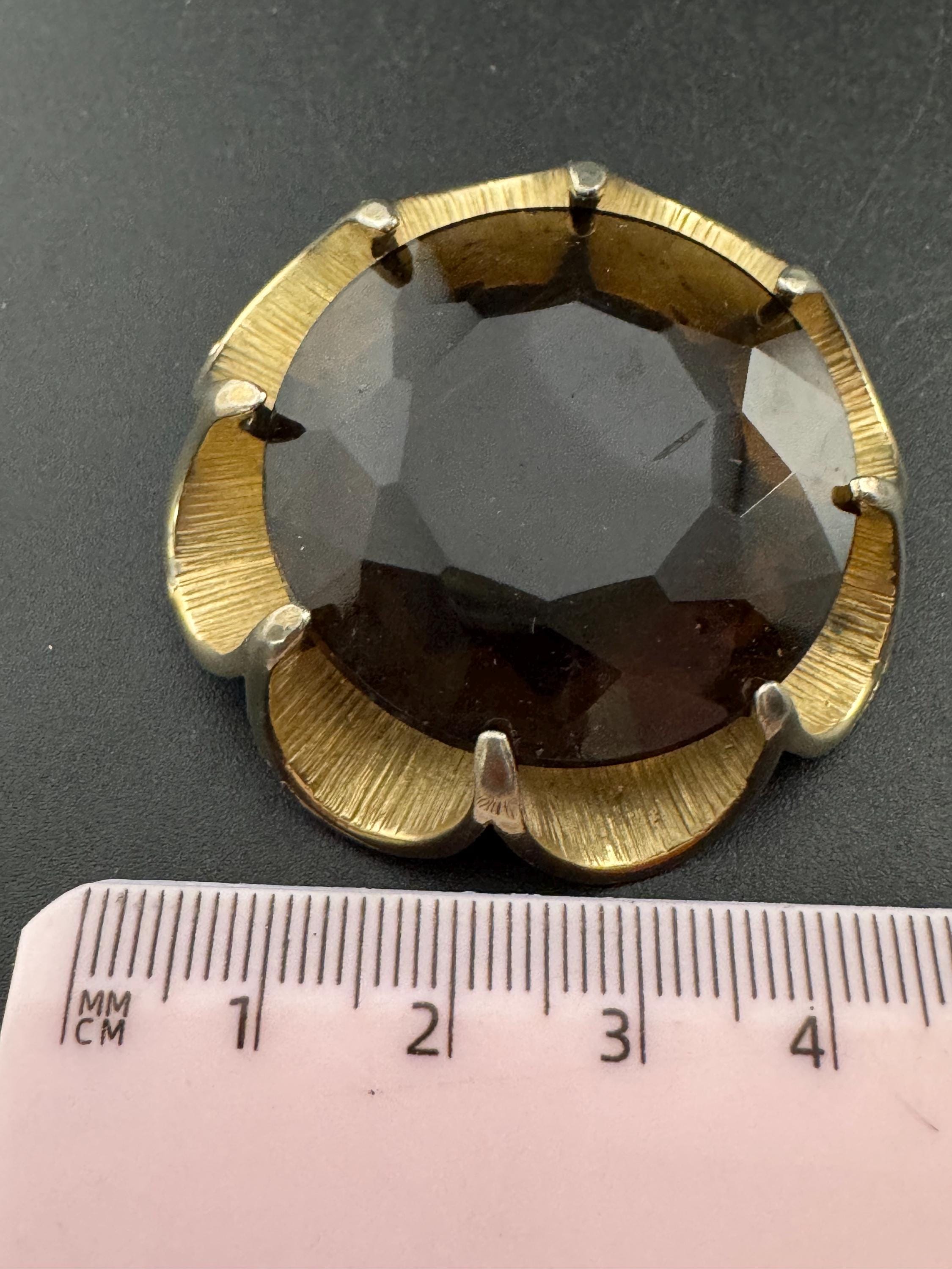 Vintage oversized chunky gold tone brooch with large brown cognac glass cabochon