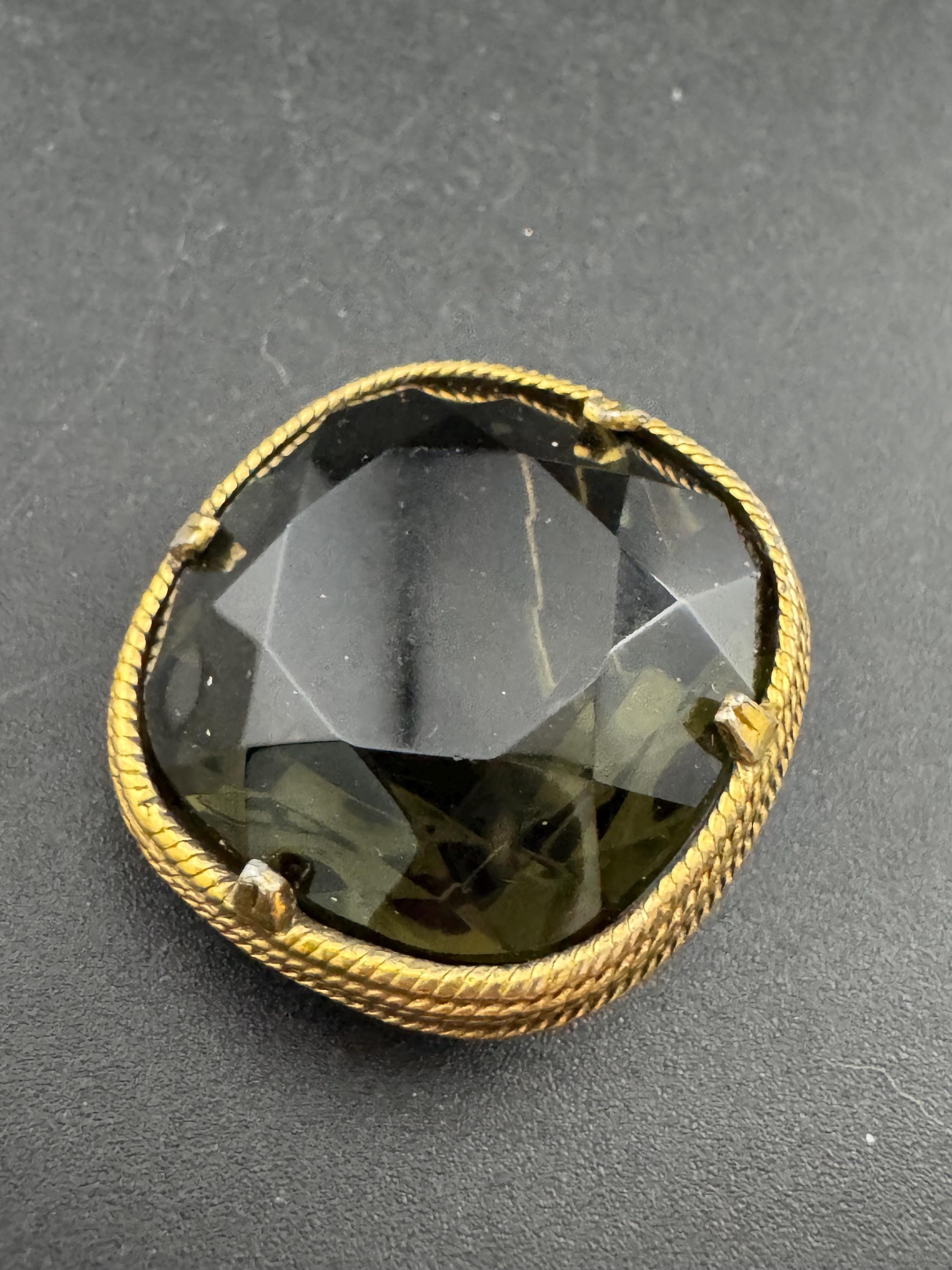 Vintage gold tone grey gallery edge glass brooch