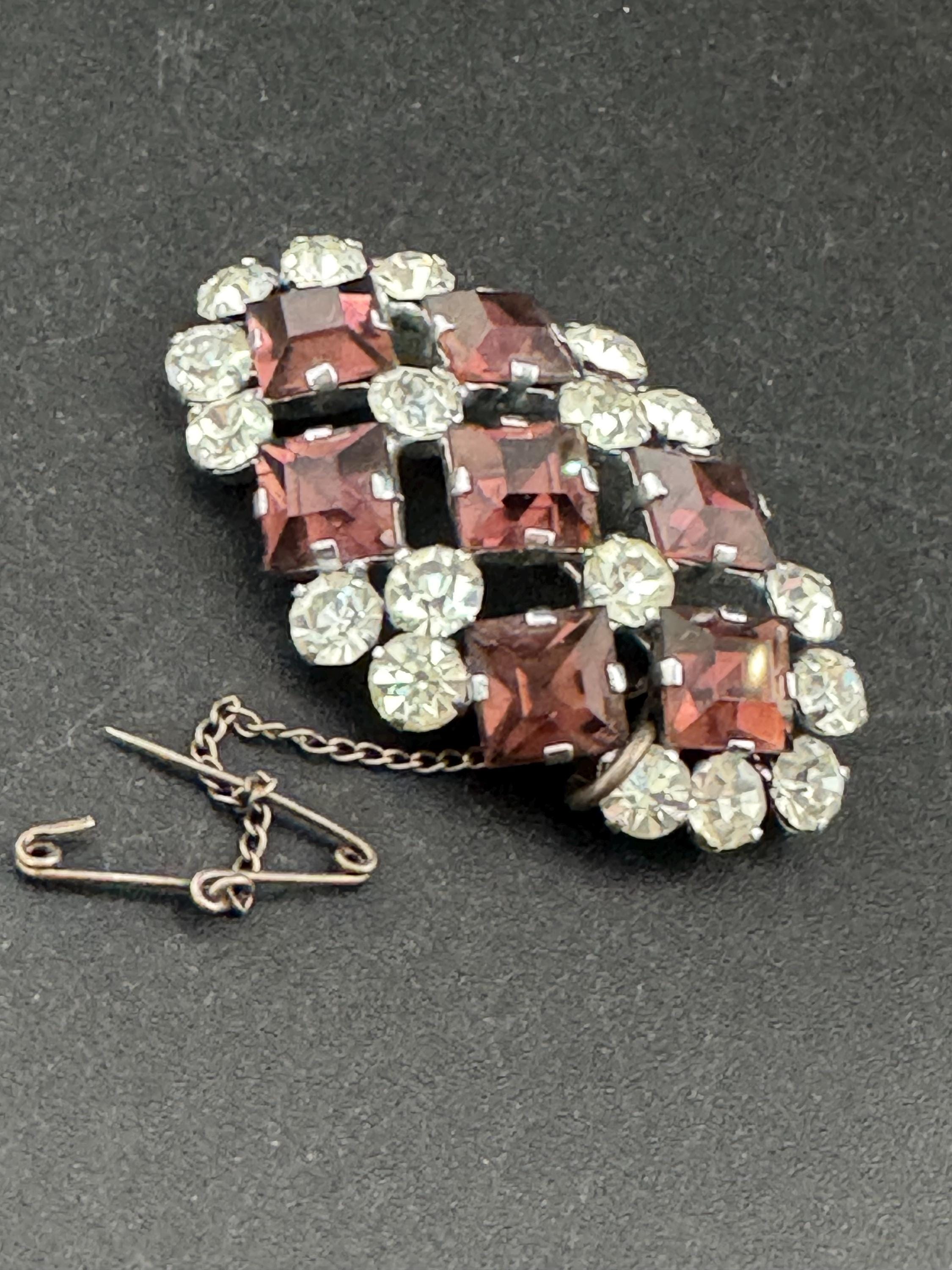 Vintage amethyst purple and clear diamanté rhinestone glass Brooch