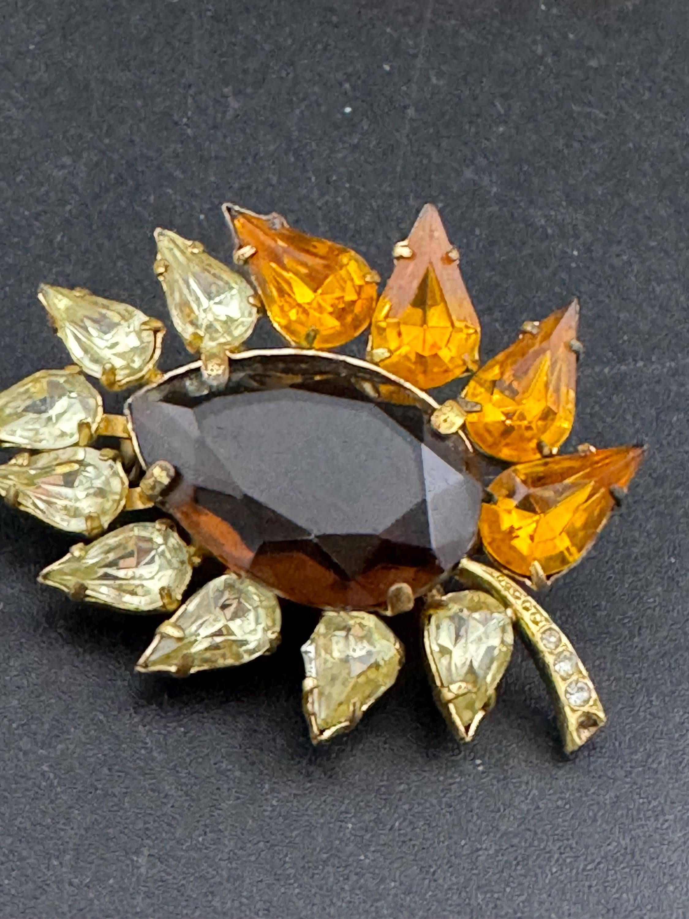 Uranium UV glass vintage orange citrine and brown cognac open back brooch 1950s