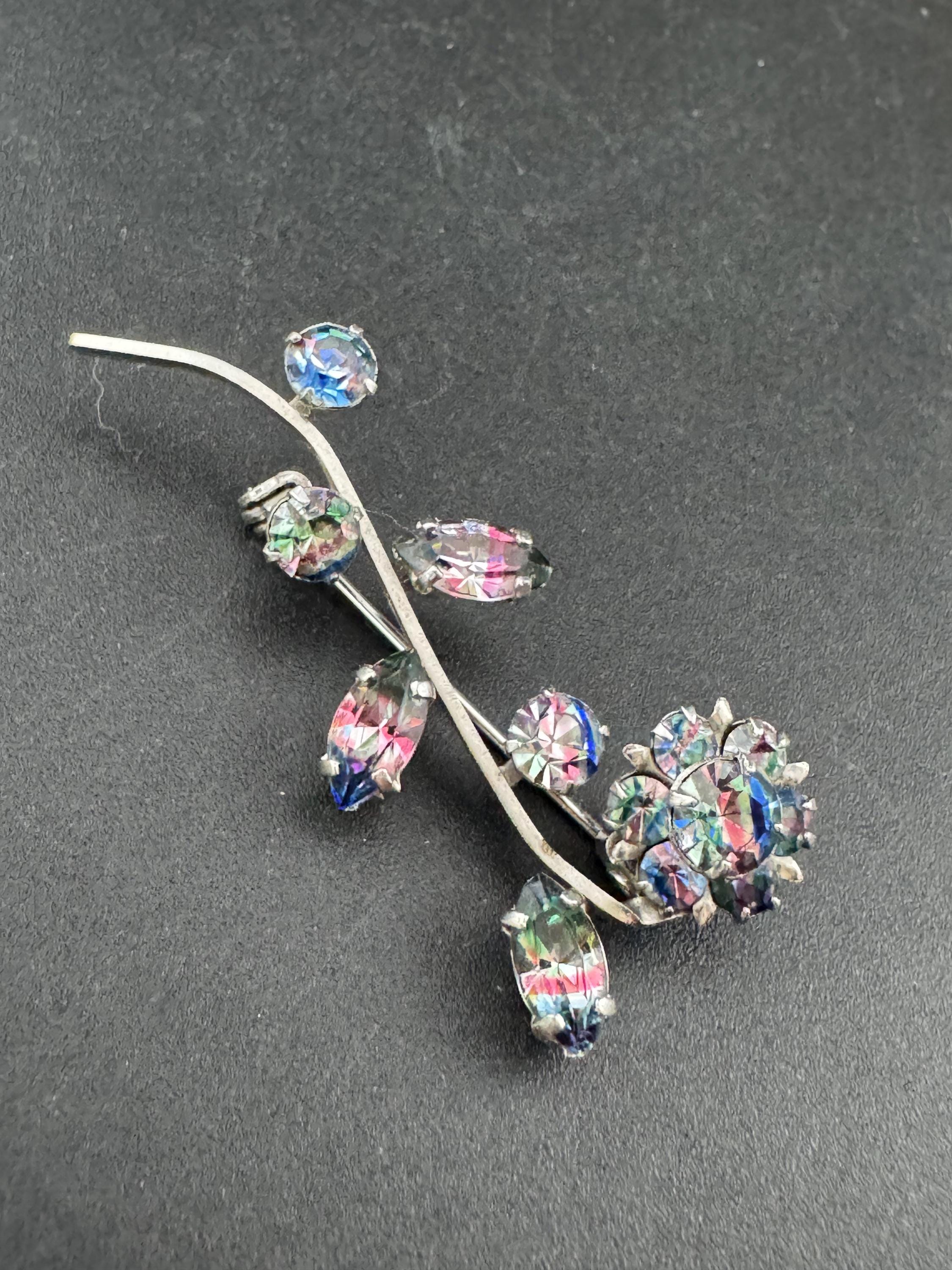 Vintage dainty rainbow crystal iris glass Diamanté silver tone floral Brooch