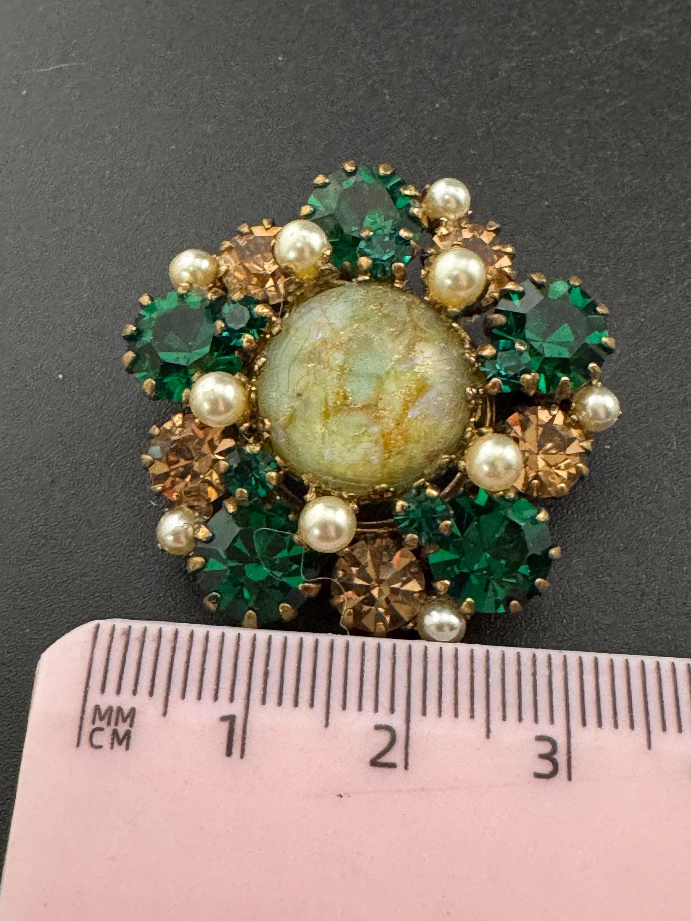 Antique Art Deco Czech gold tone emerald rhinestone faux pearl crystal cabochon brooch