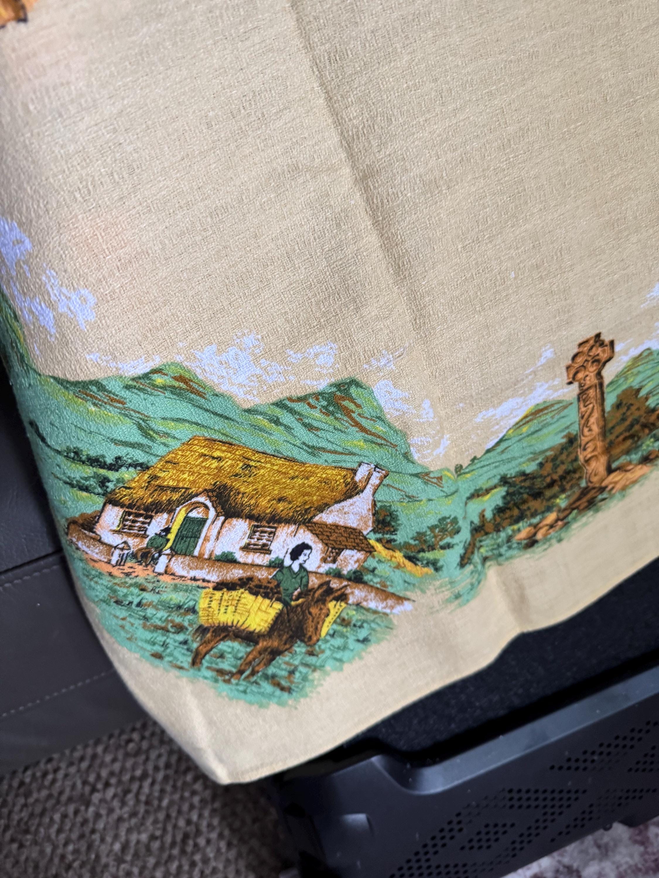 Vintage Irish country cottage scenes large tablecloth 126 cm square weighty fabric , Ireland tearooms