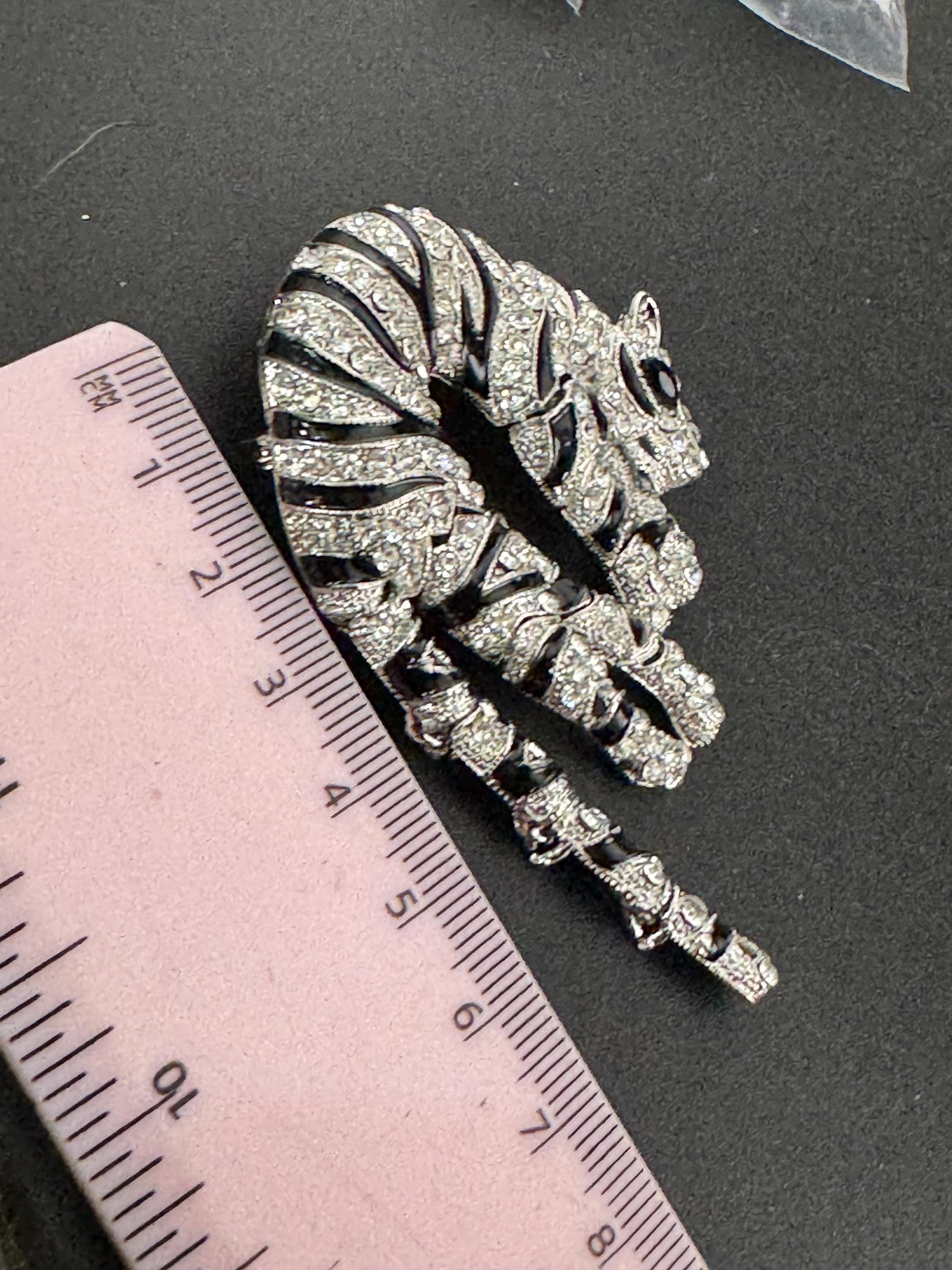 Large 7cm vintage Black and White rhinestone Diamanté Big Cat tiger  brooch