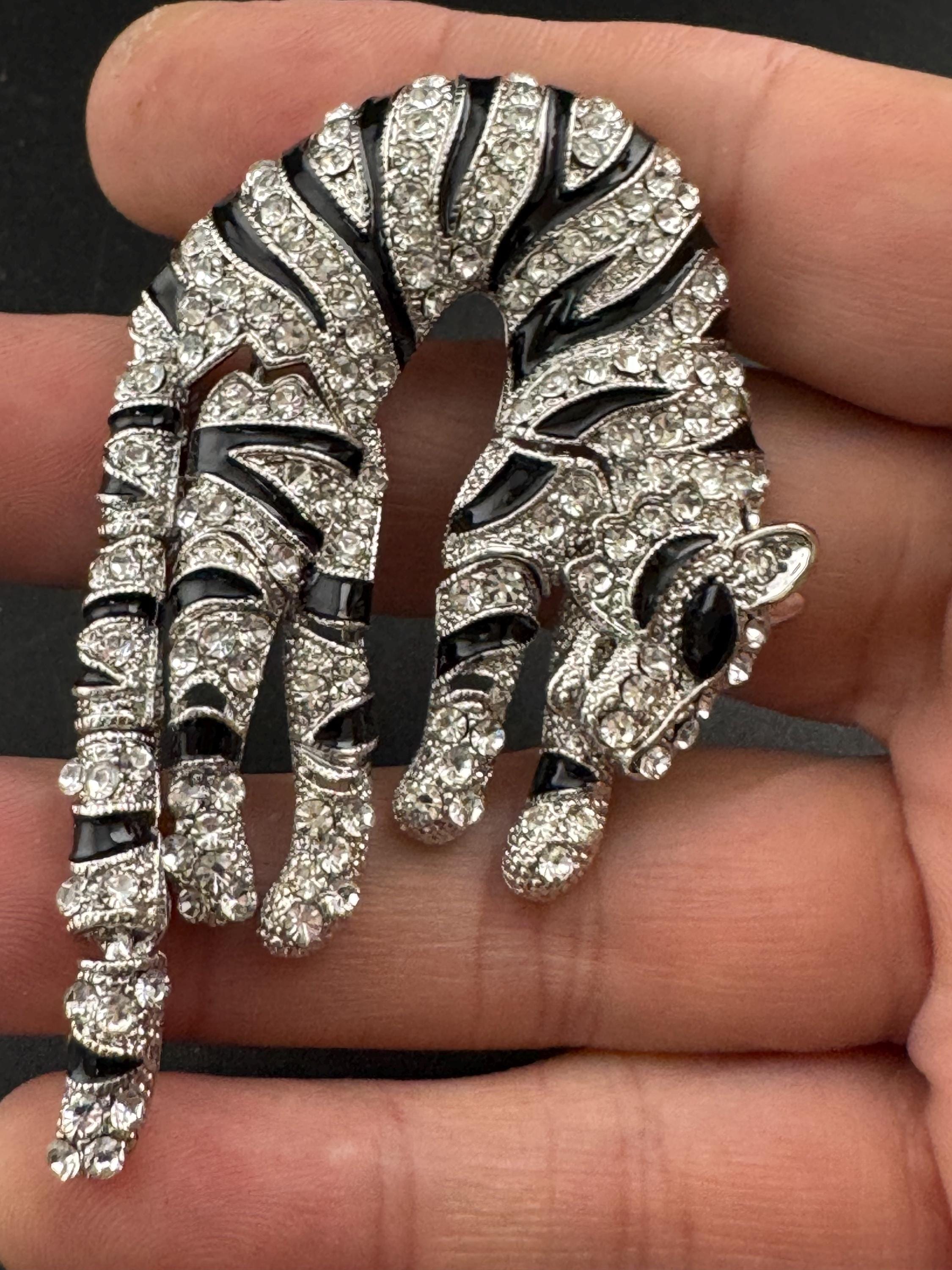 Large 7cm vintage Black and White rhinestone Diamanté Big Cat tiger  brooch