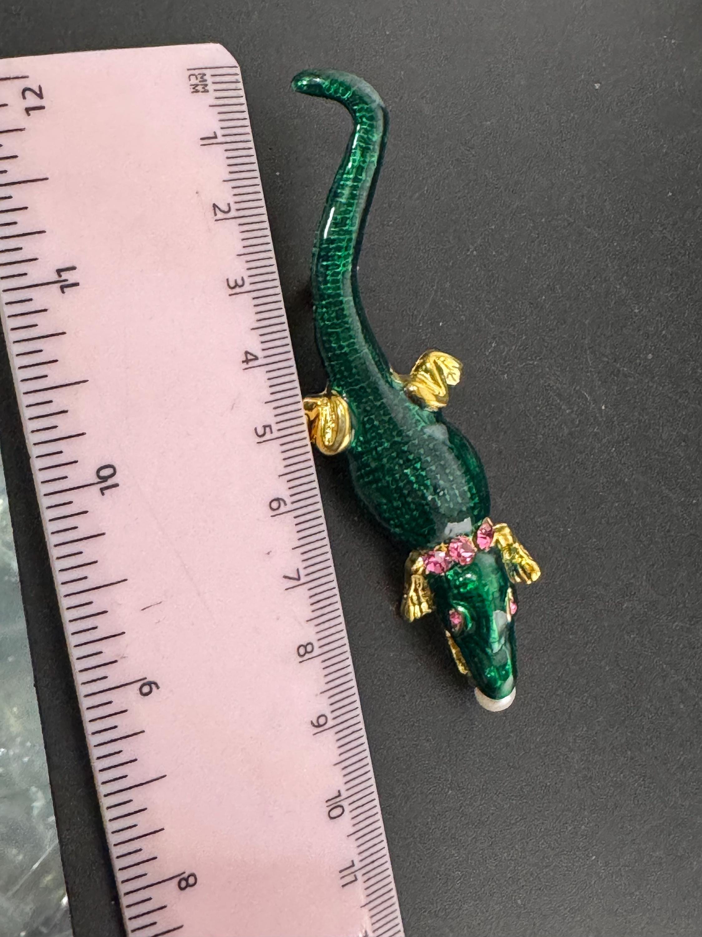 retro novelty crocodile alligator  brooch, gold tone green enamel and pearl