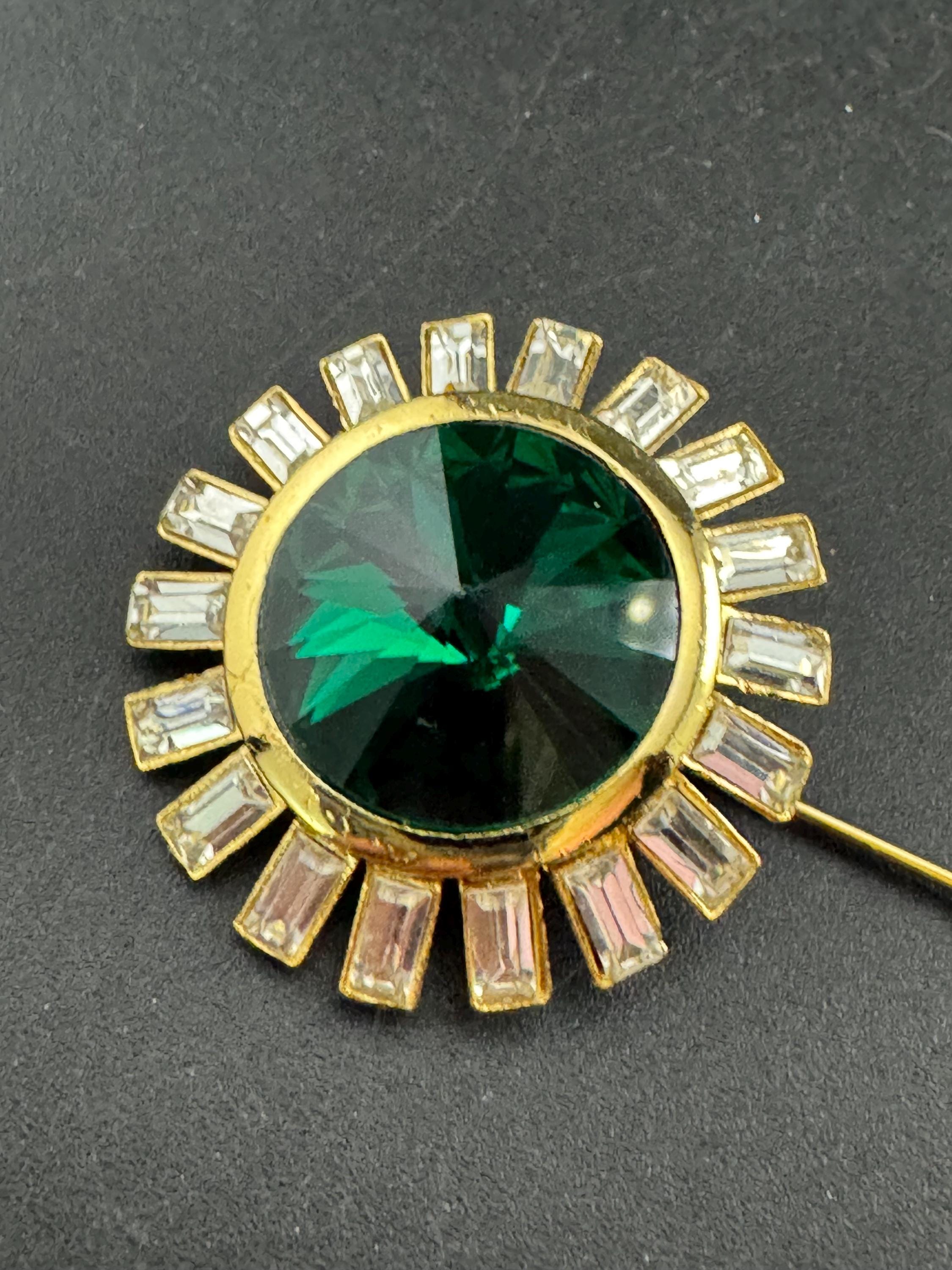 Ladies emerald green Rivoli Swarovski crystal stick pin , gold tone