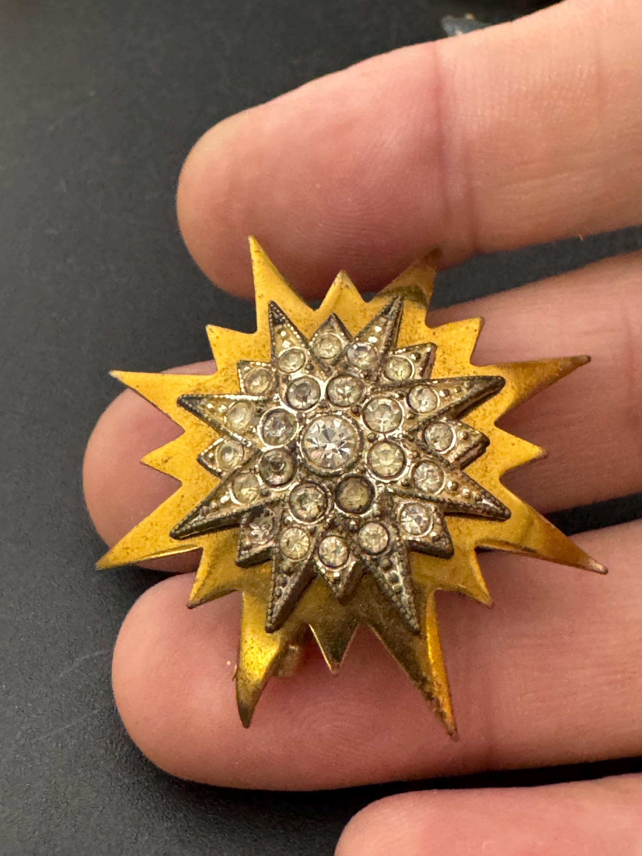 Antique gold plated Victorian diamanté star brooch 3.5cm