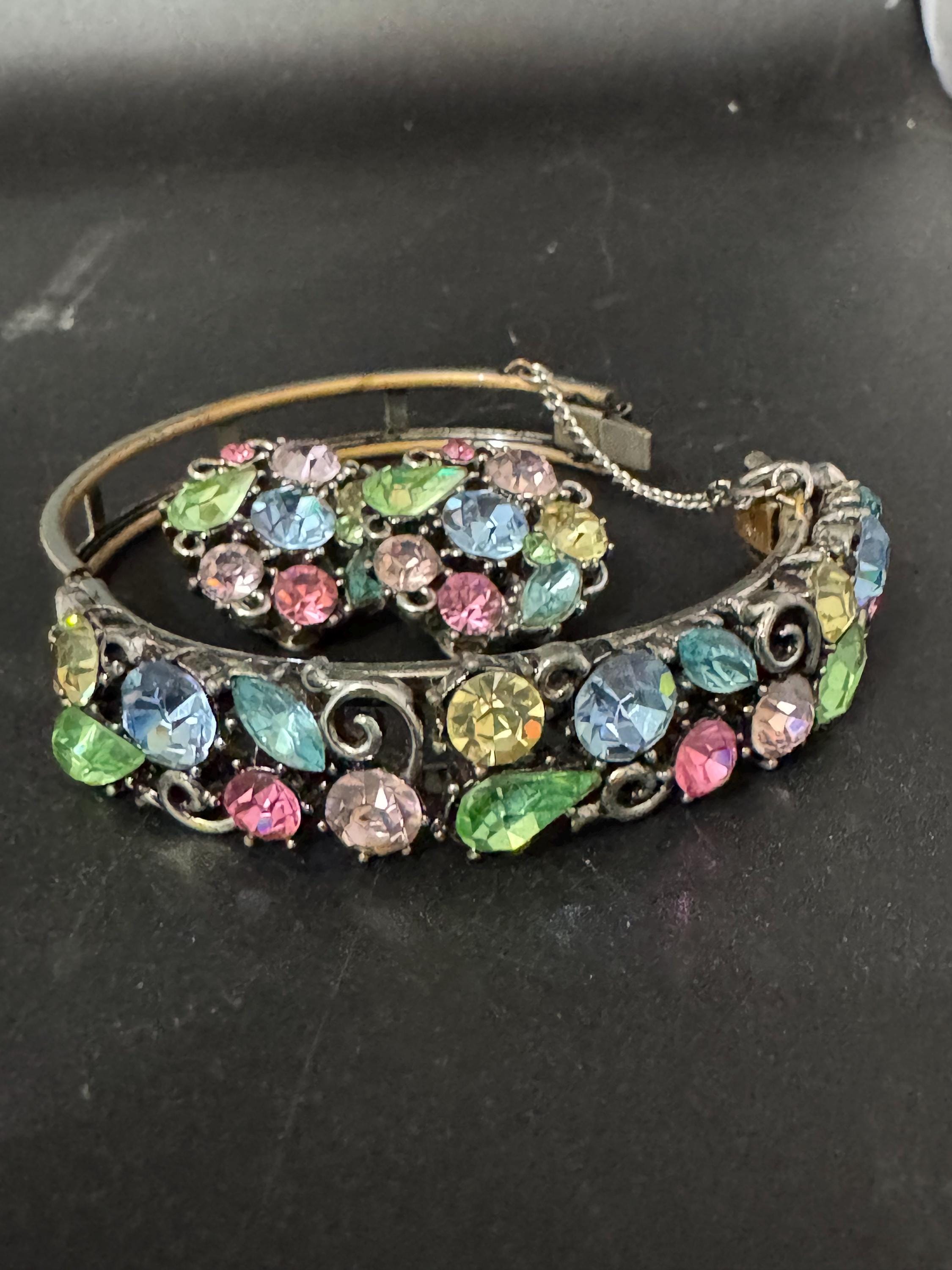 Uranium UV glass Signed LISNER pastel rhinestone matching hinged bangle and clip on earring jewellery set