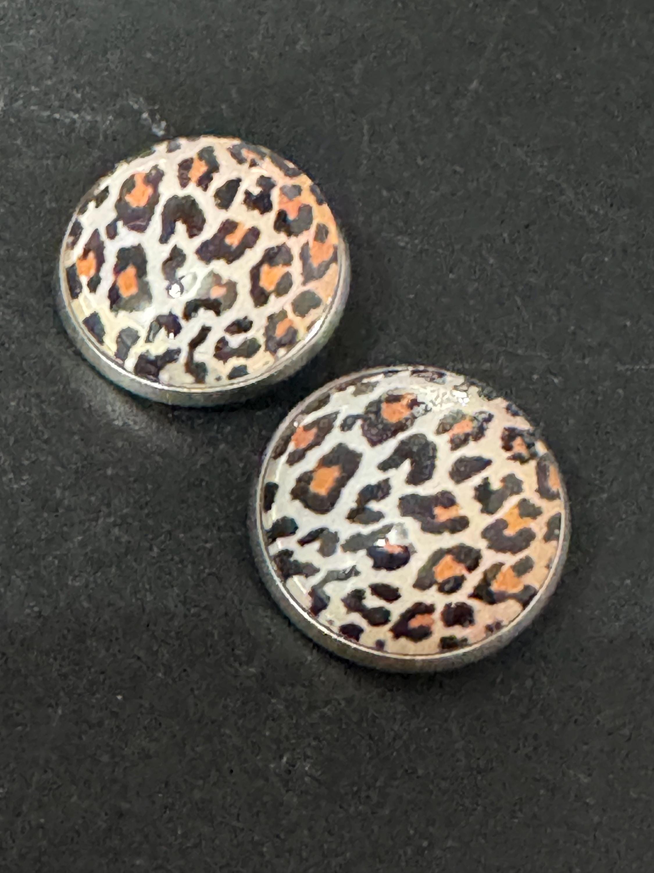 20mm leopard print clip on earrings, stainless steel silver tone glass