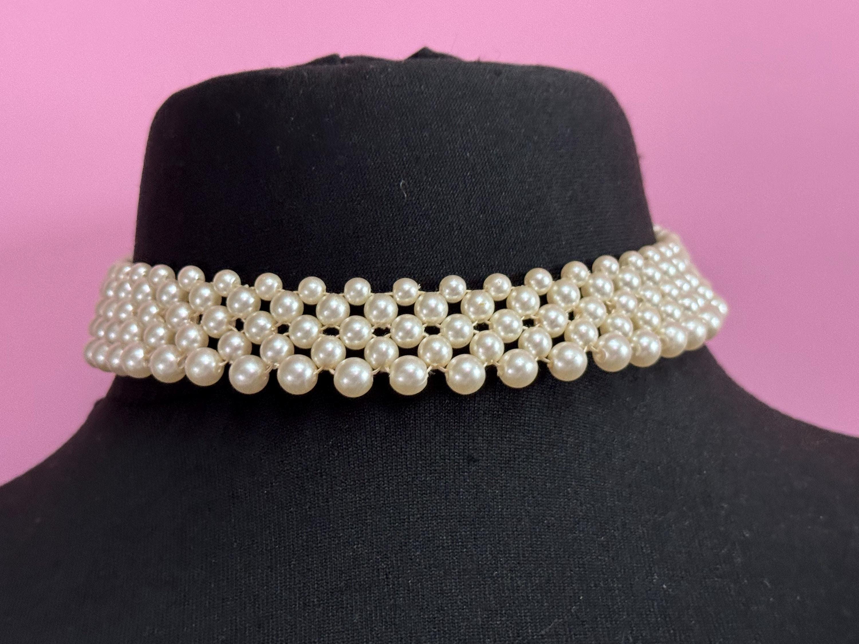 Petite fit, slim neck Vintage Hong Kong signed faux cream Plastic round pearl woven choker necklace 39cm