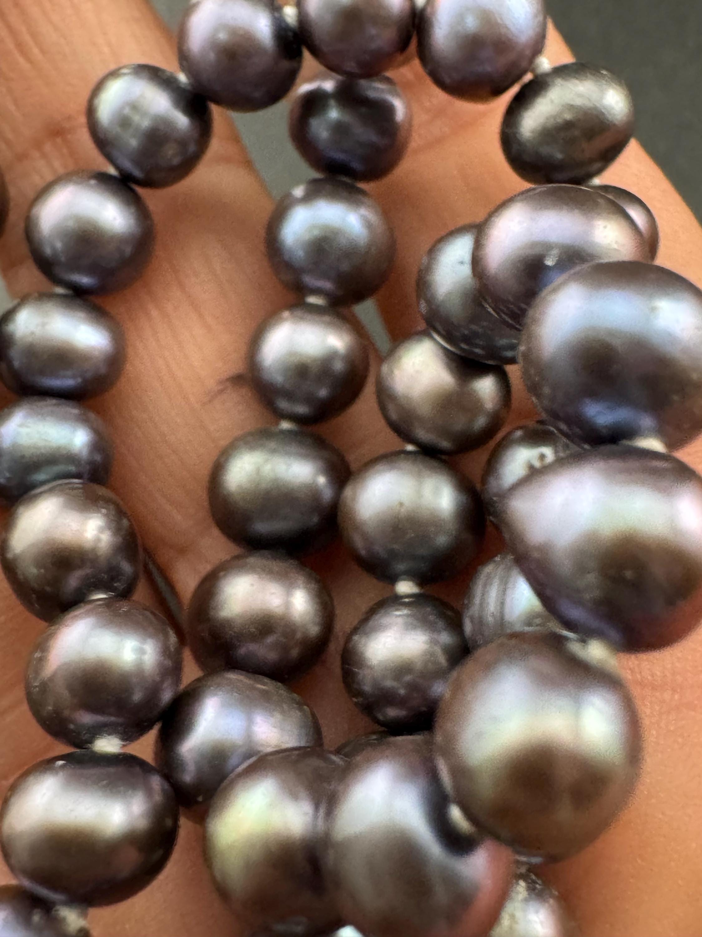 Vintage 925 silver clasp,  dyed freshwater pearl Petrol blue to grey glass knotted pearl necklace 46cm