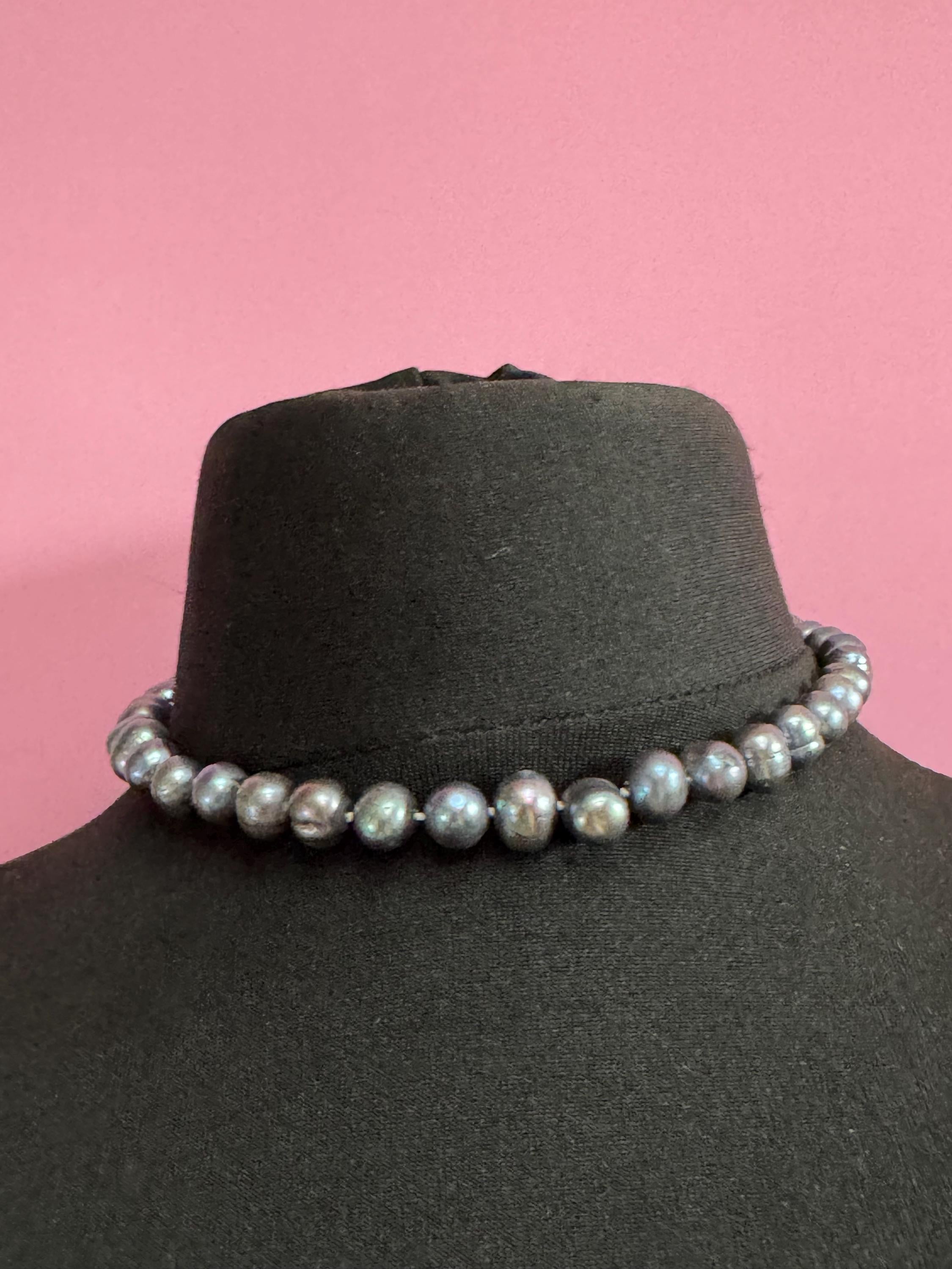 Vintage 925 silver clasp,  dyed freshwater pearl Petrol blue to grey glass knotted pearl necklace 42cm