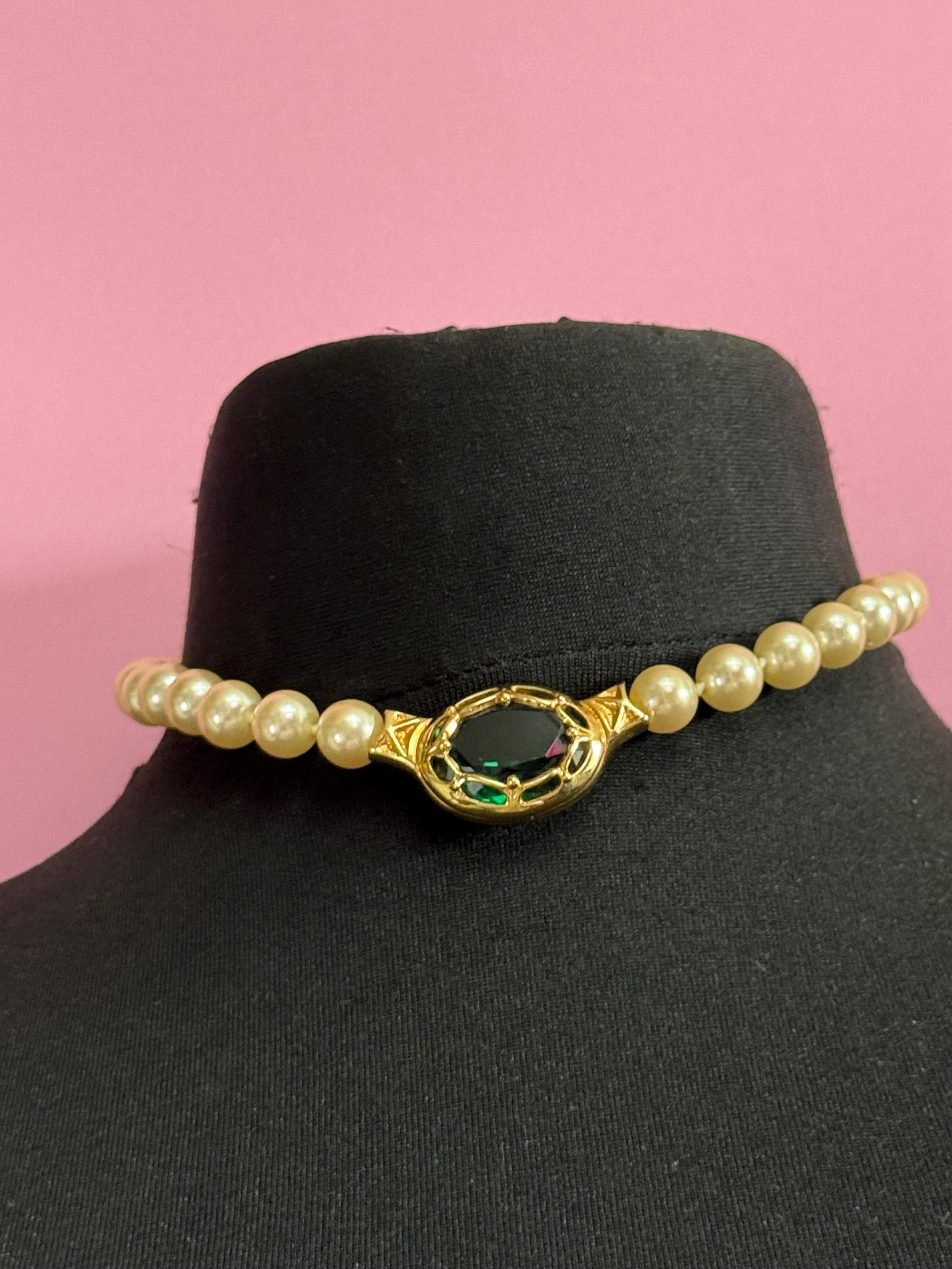Signed early Swarovski gold plated high end emerald crystal oval cabochon faux pearl necklace 43cm